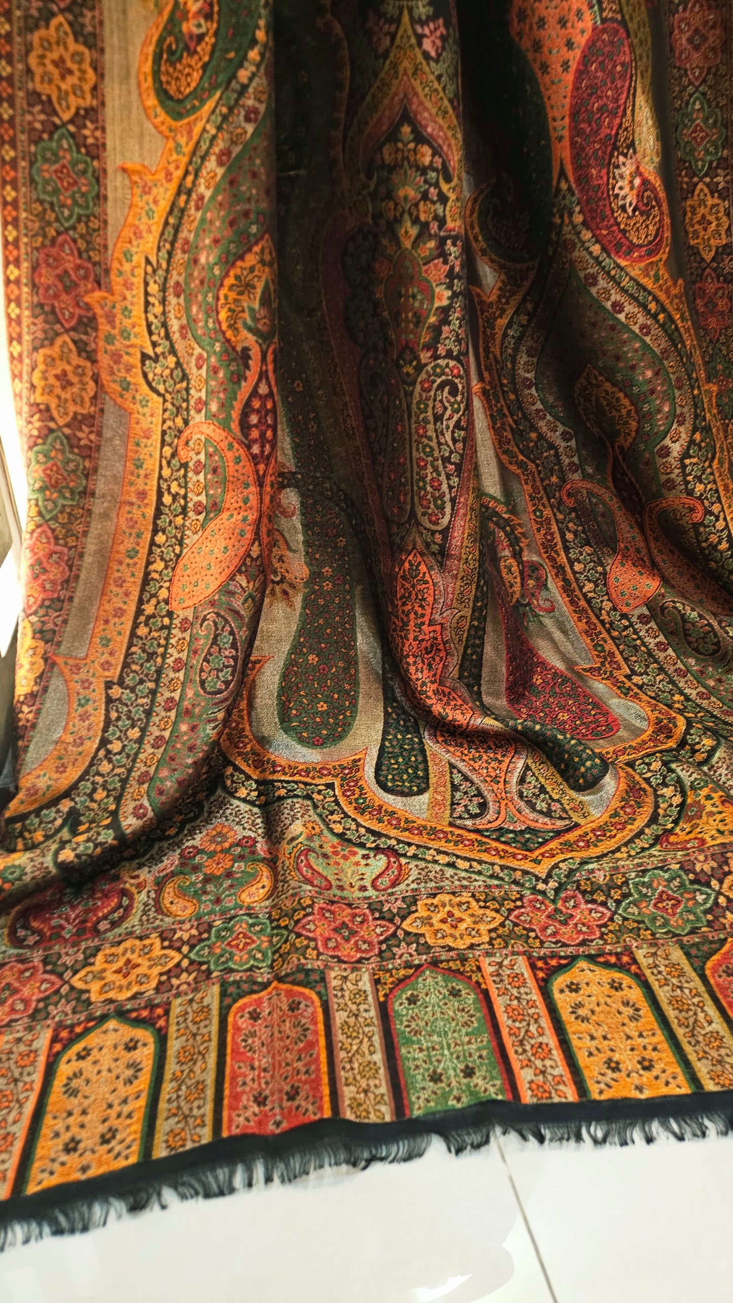 Reversible moonlight gandhara kaani shawl: Pashmina