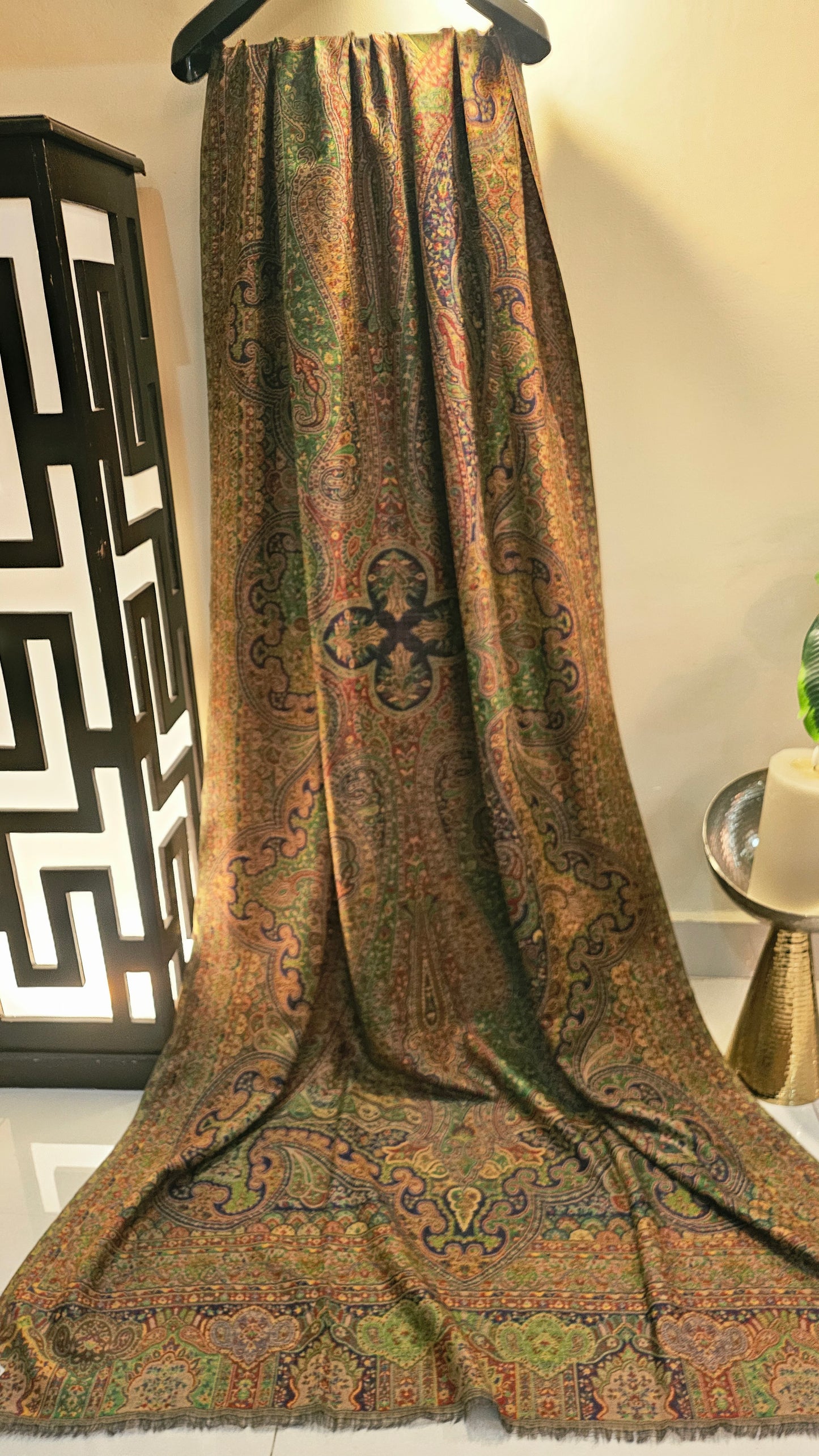 Persian reversible kaani: Pashmina