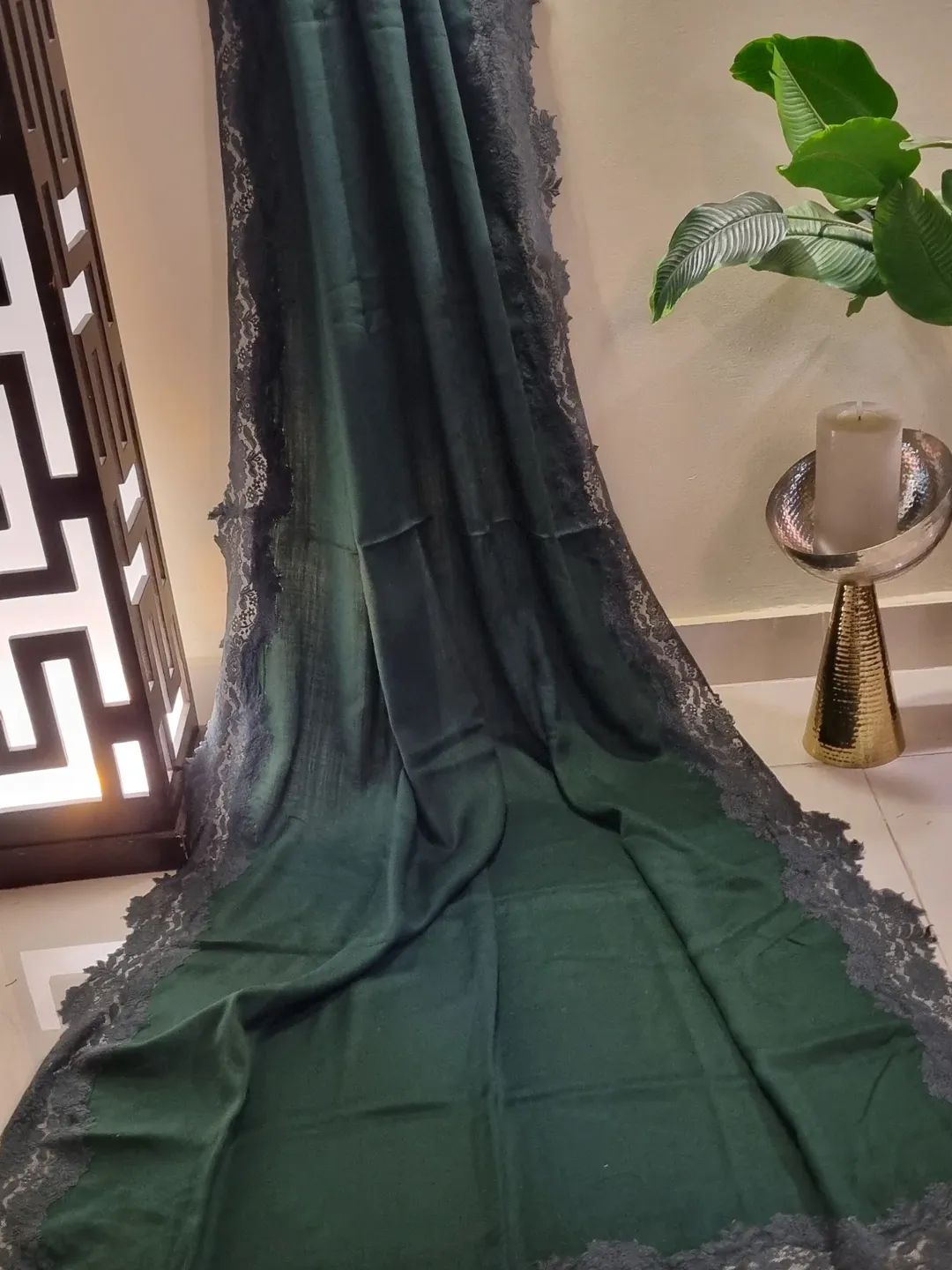 Chantilly shawl: Pashmina