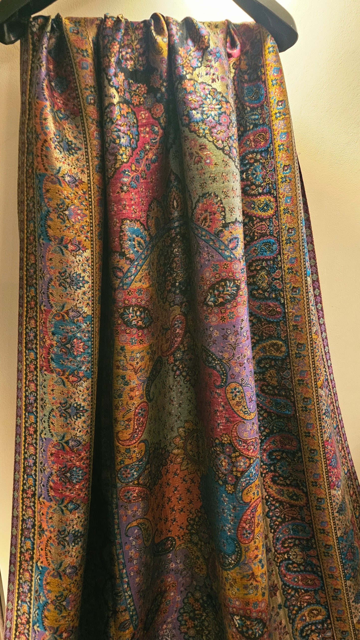 Gandhara reversible kaani: shawl