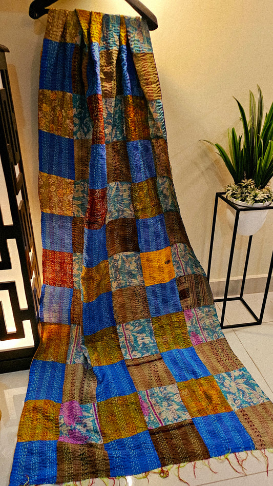 Rilli hand embroidered duapta