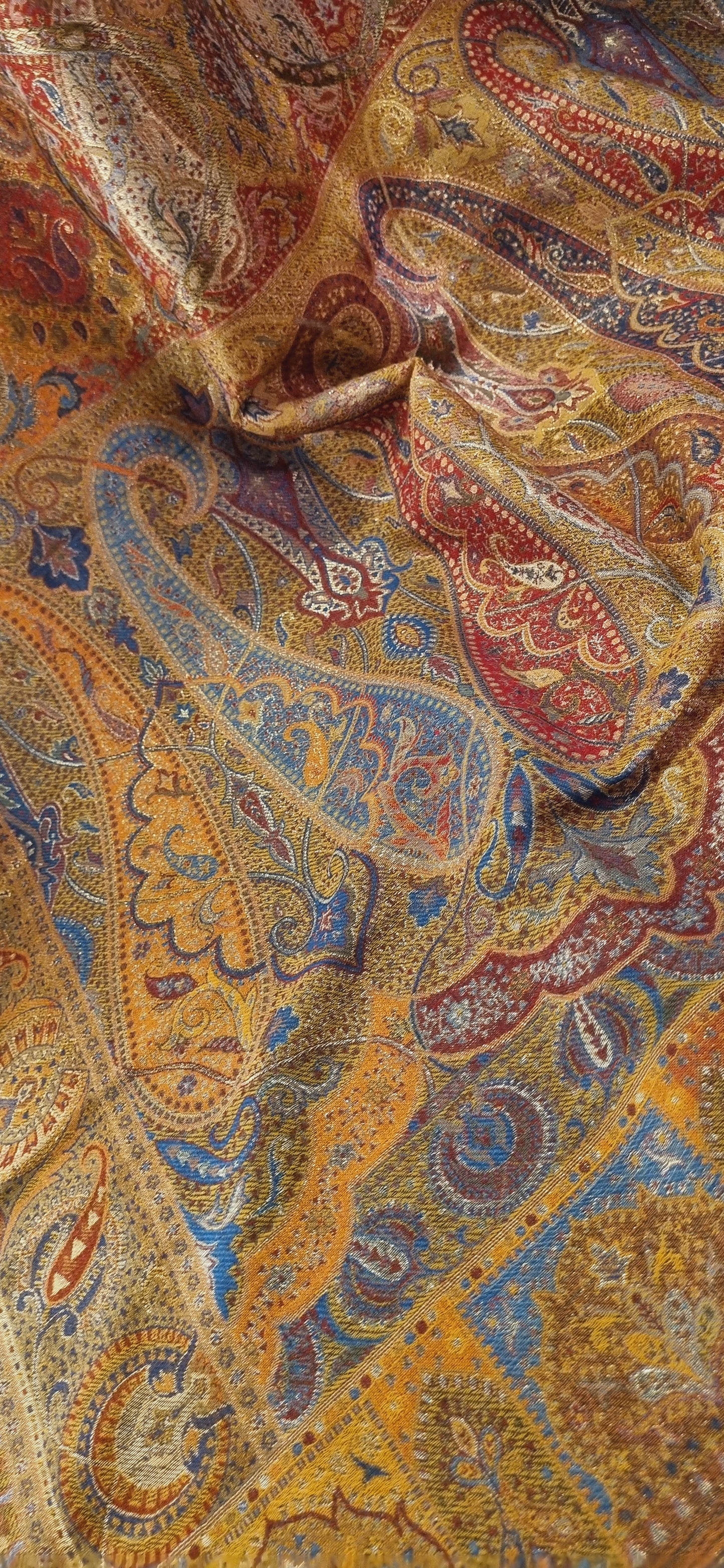 Pashmina kaani with zaree weave