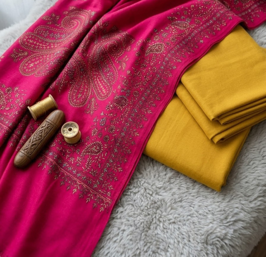 Embroidered suit: Pashmina