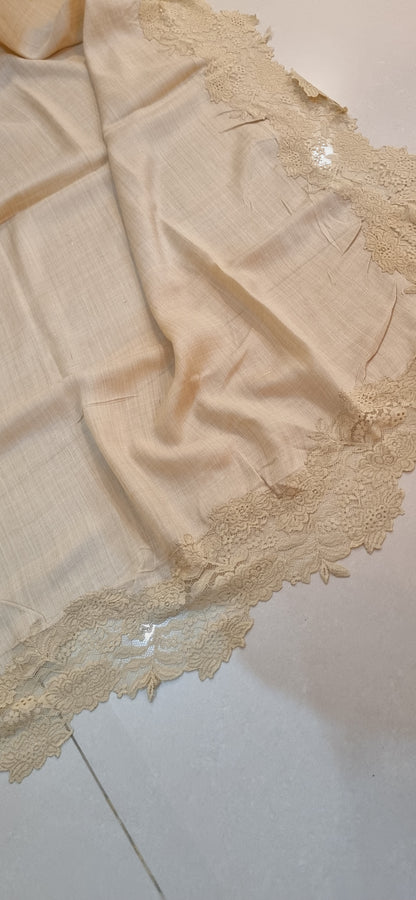 Pashmina chantilly shawl