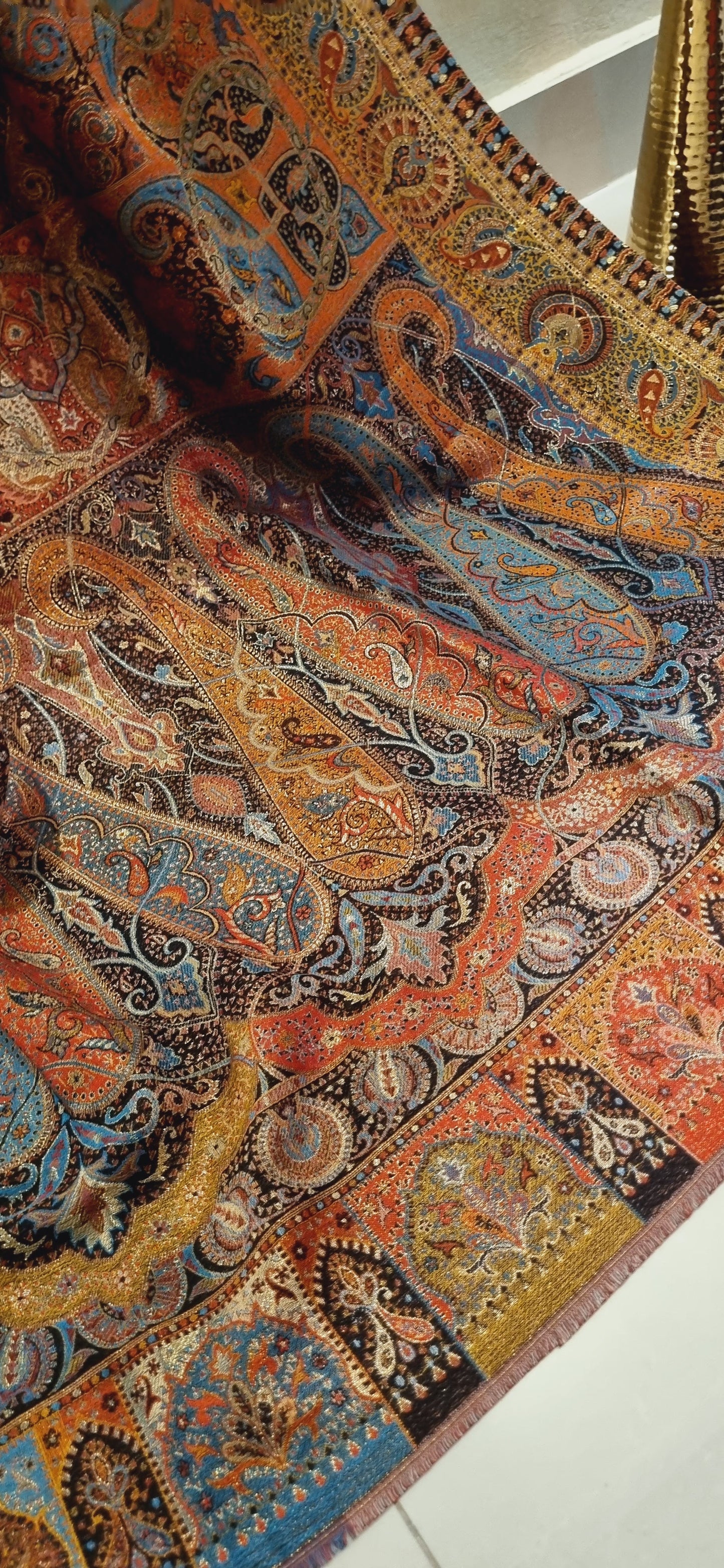 Zaree kaani shawl: Pashmina