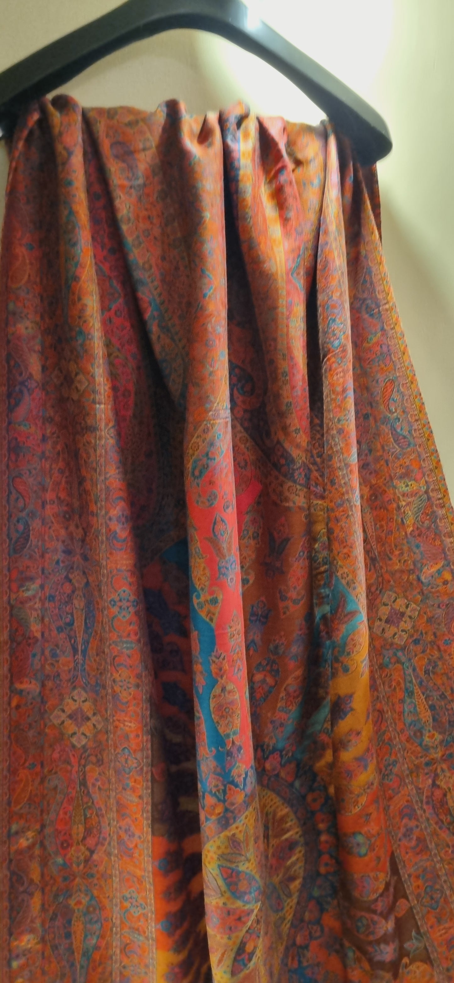 Shahjahani kaani shawl