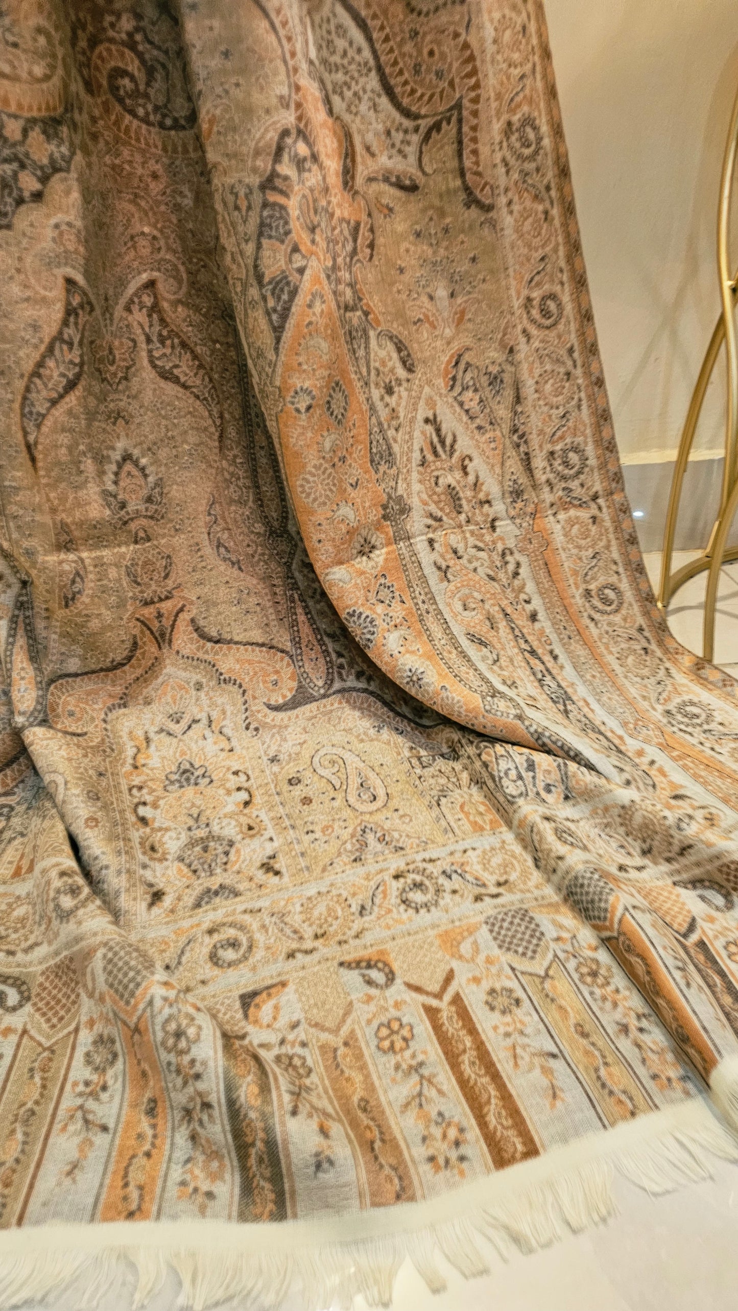Reversible moonlight gandhara kaani shawl: Pashmina