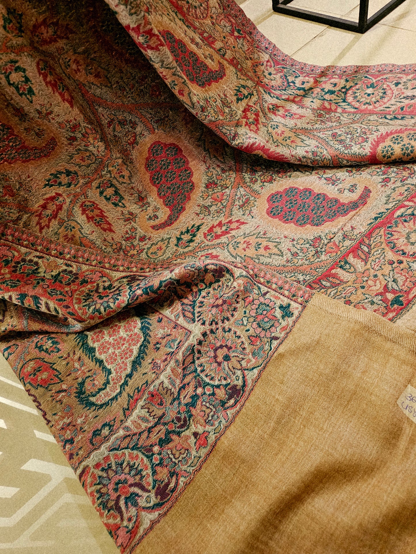 Reversible toosh kaani shawl