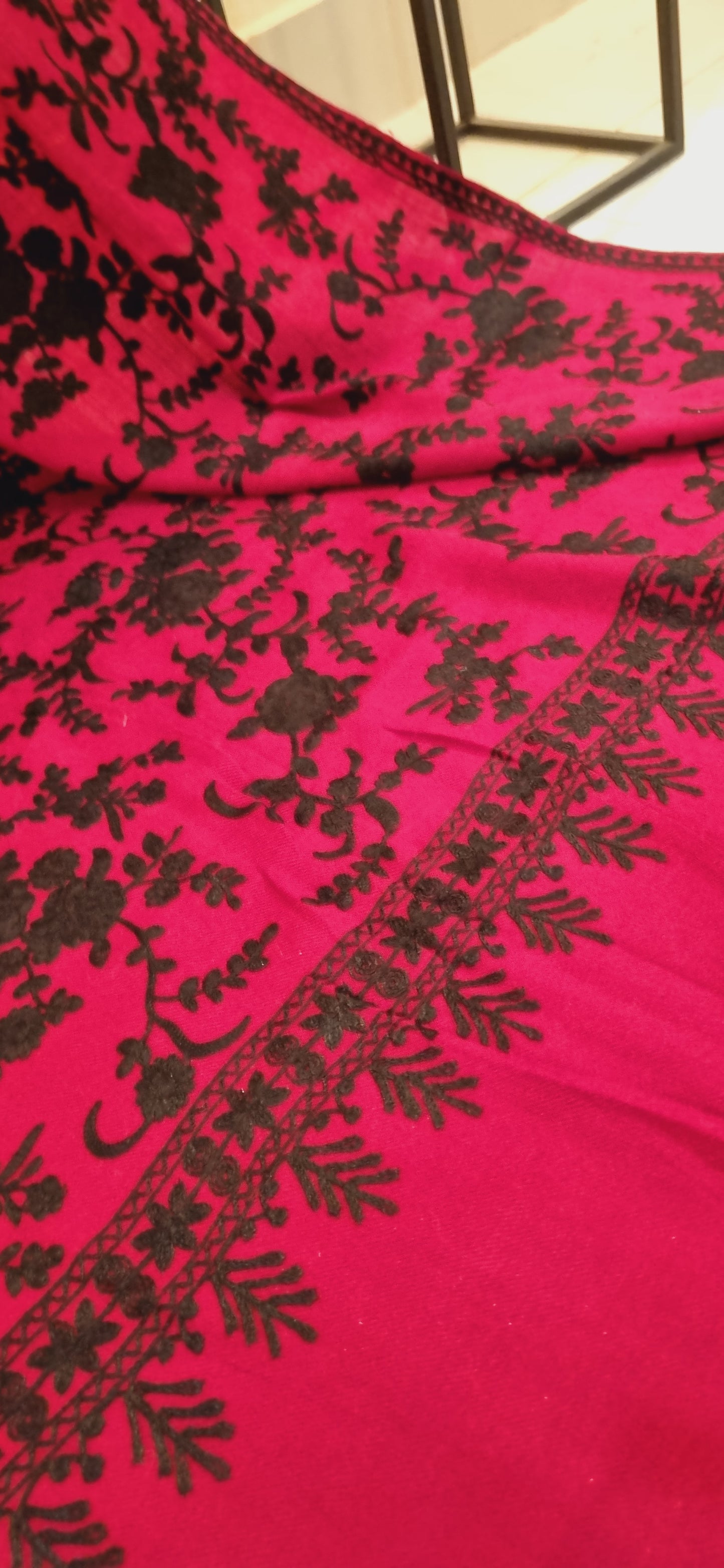 Pashmina embroidered