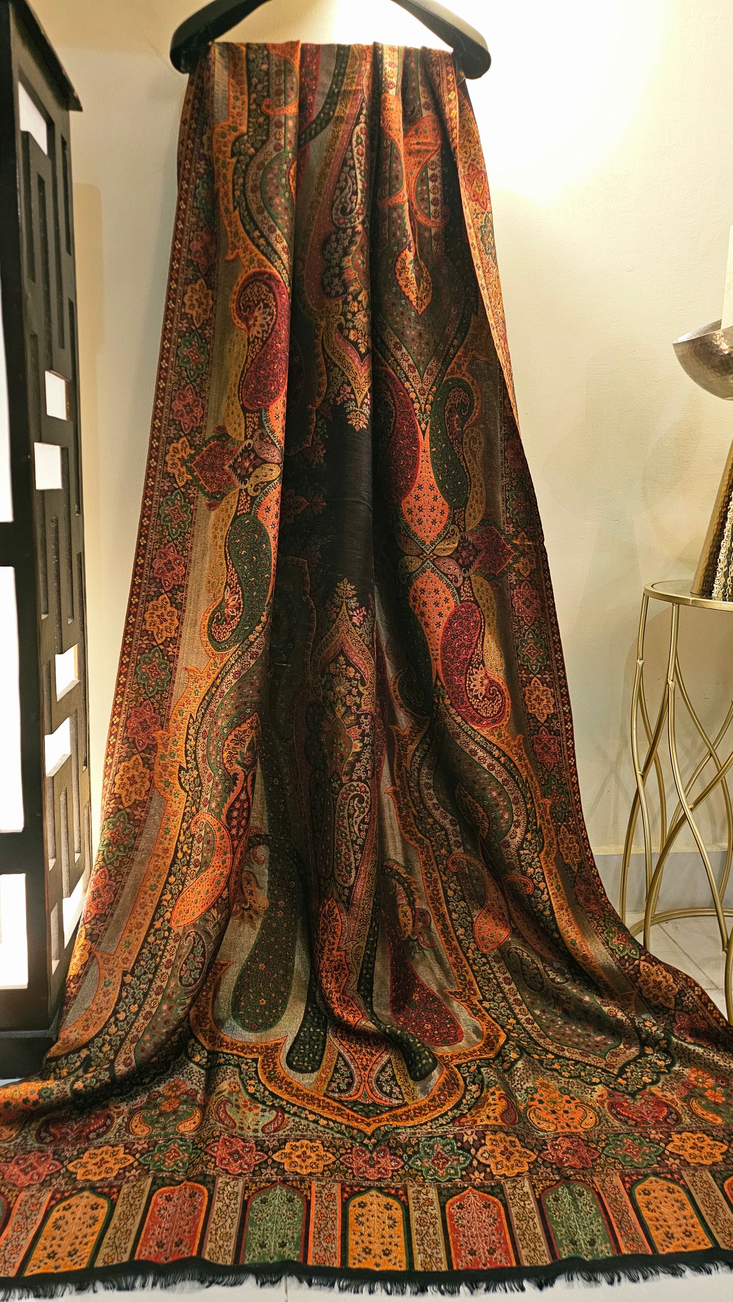 Reversible moonlight gandhara kaani shawl: Pashmina