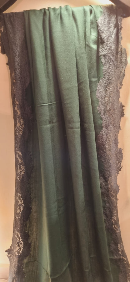 Pashmina chantilly shawl