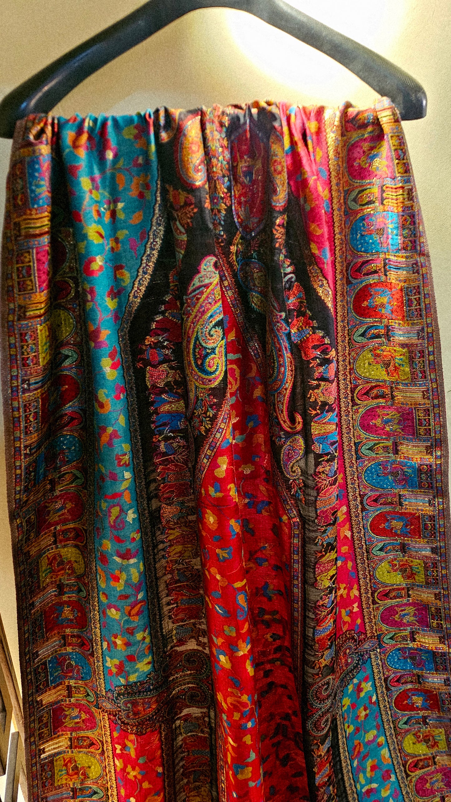 Silk kaani shawl