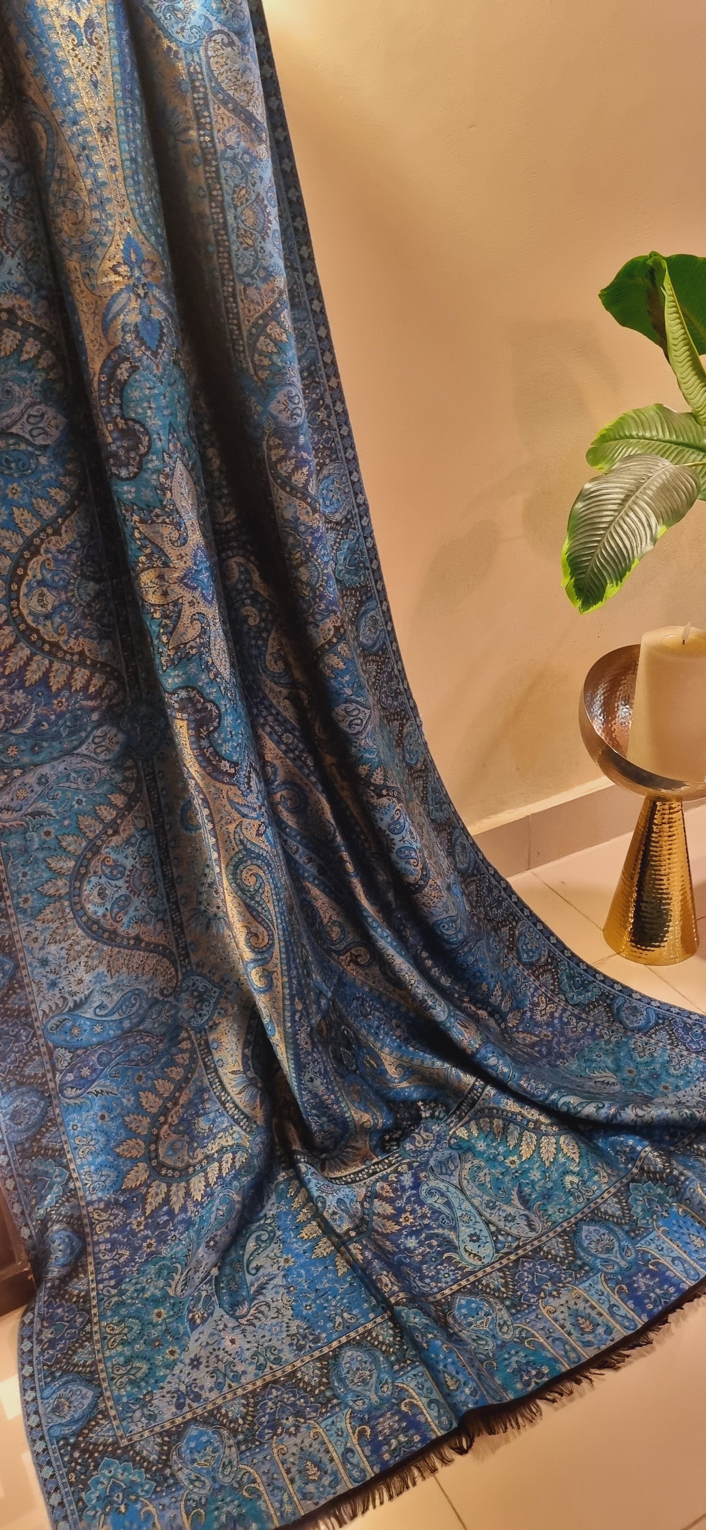 Reversible moonlight gandhara kaani shawl