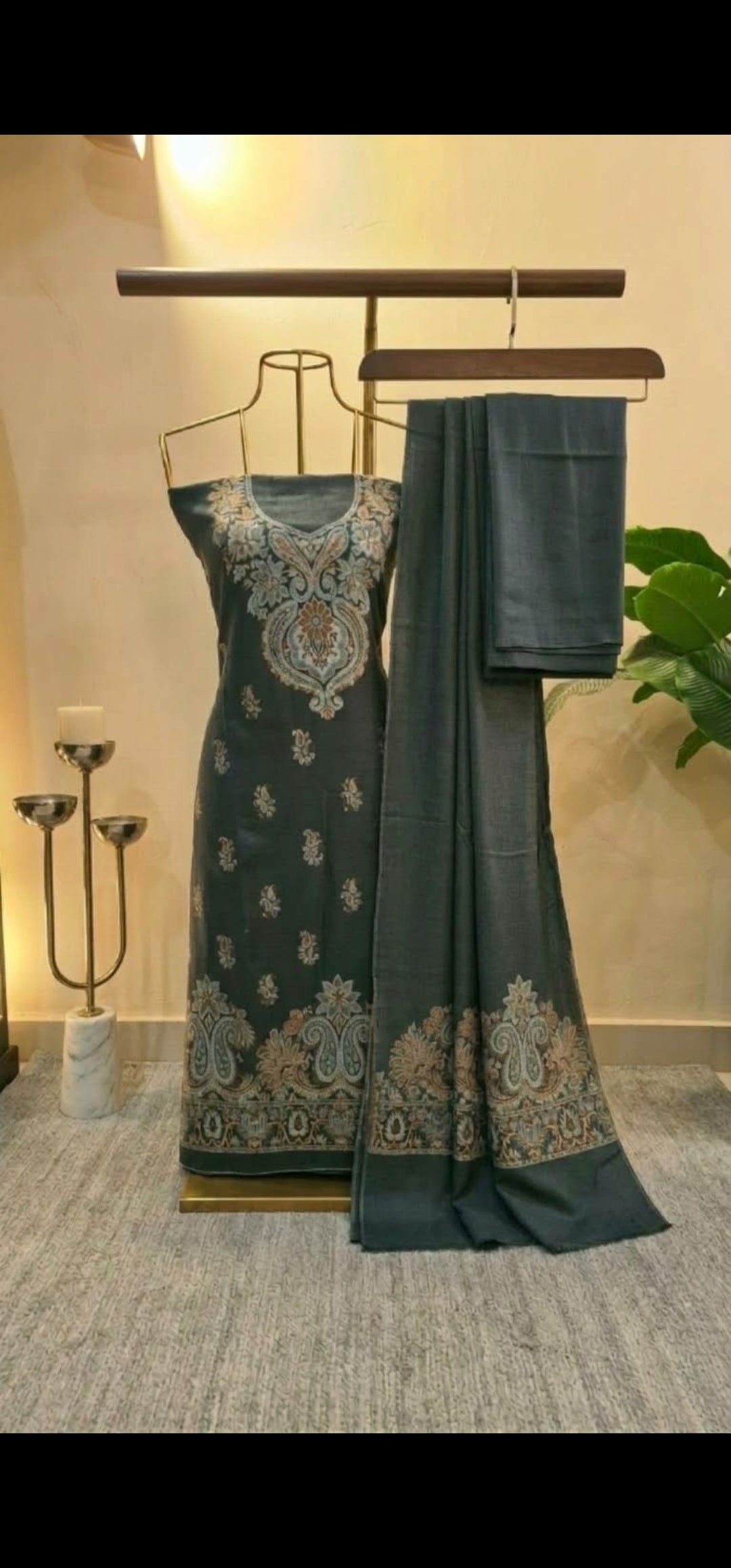 Kaani suit: Pashmina