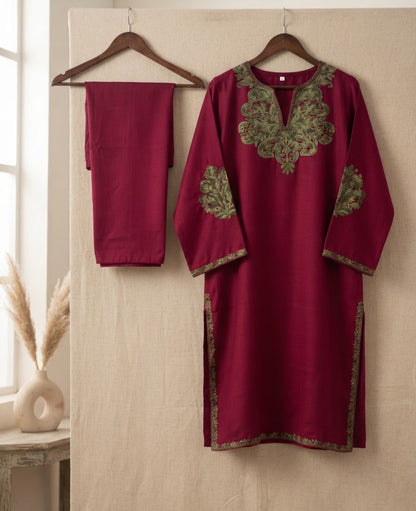 Embroidered kurta trouser: Pashmina