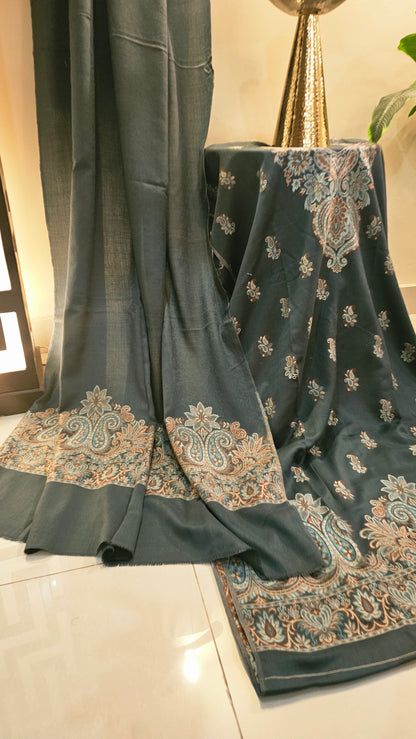 Kaani suit: Pashmina