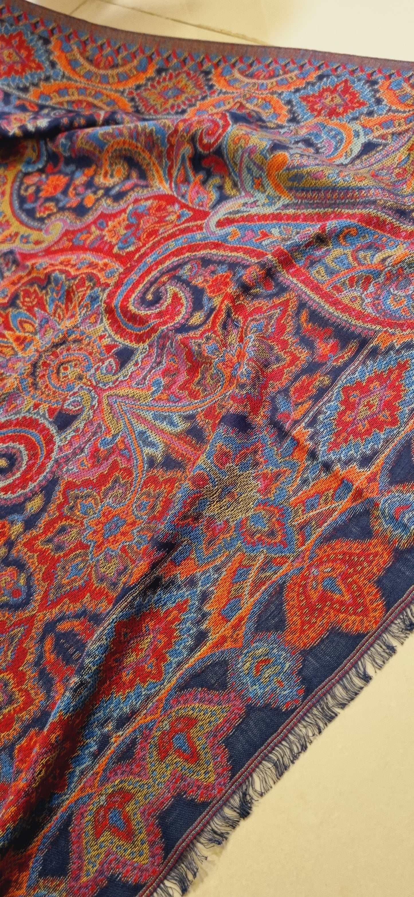 Woollen pashmina kaani shawl