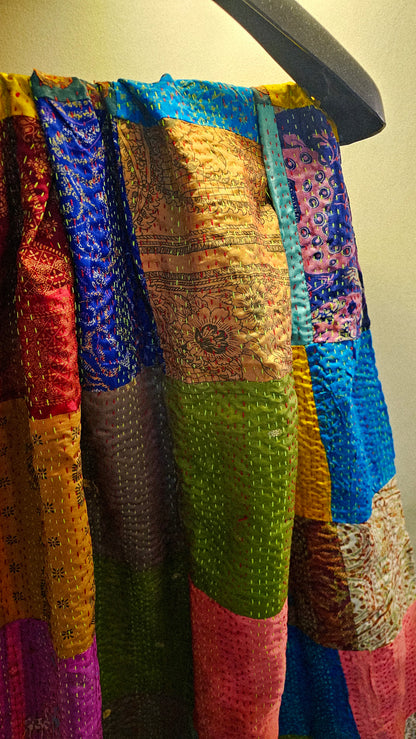 Rilli embroidered duapta