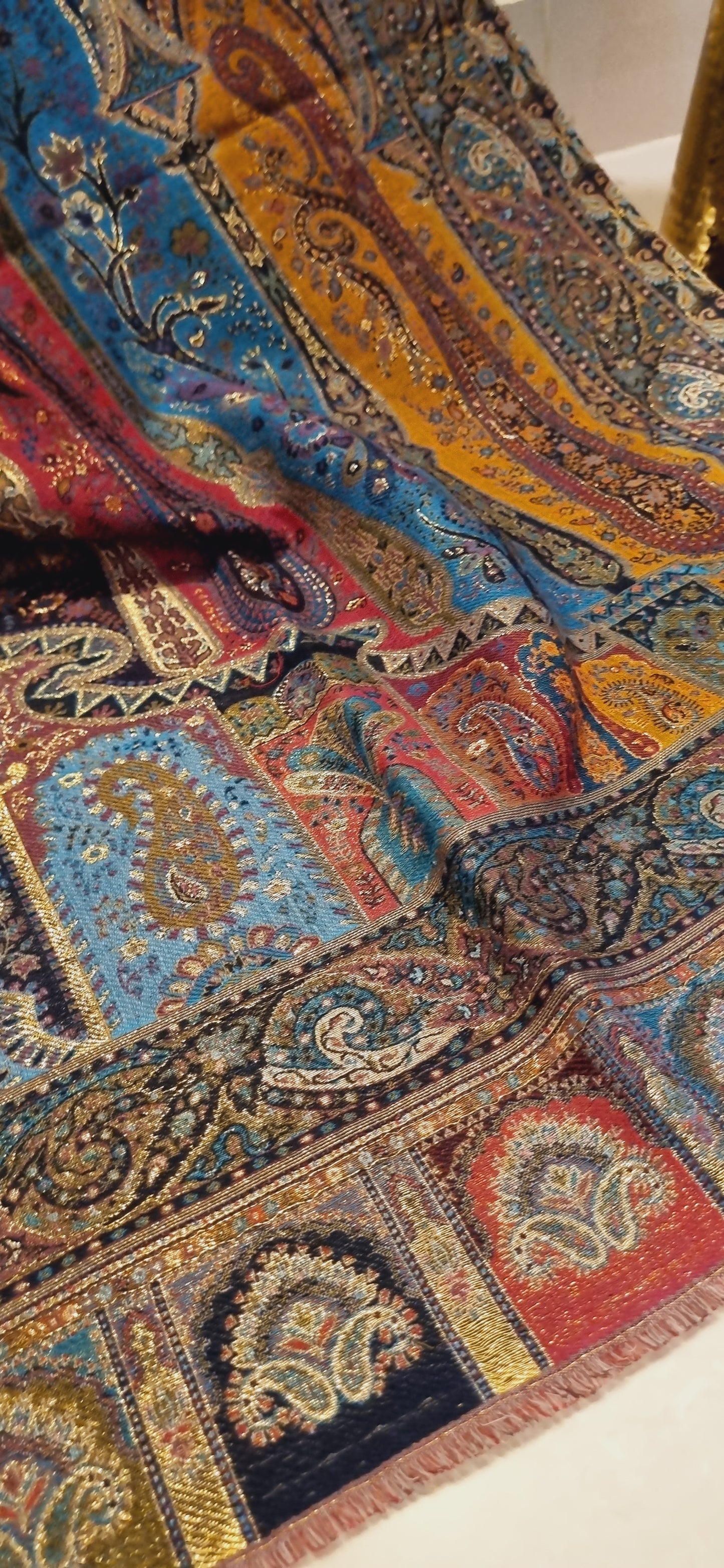 Pashmina zaree kaani shawl