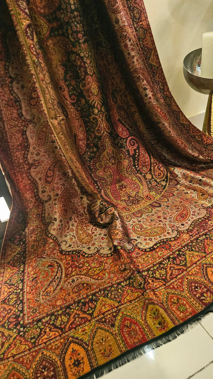 Gandhara kaani reversible: shawl