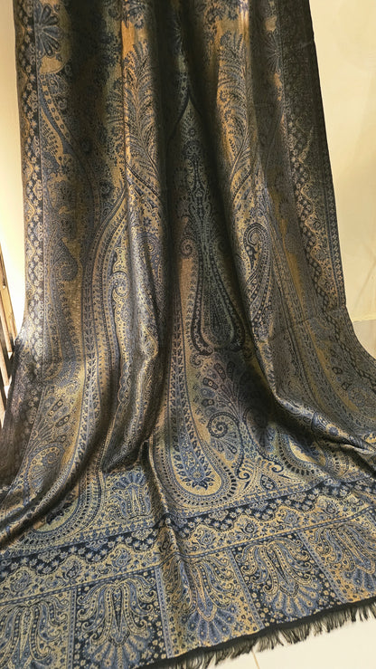 Reversible moonlight kaani: kanji varam