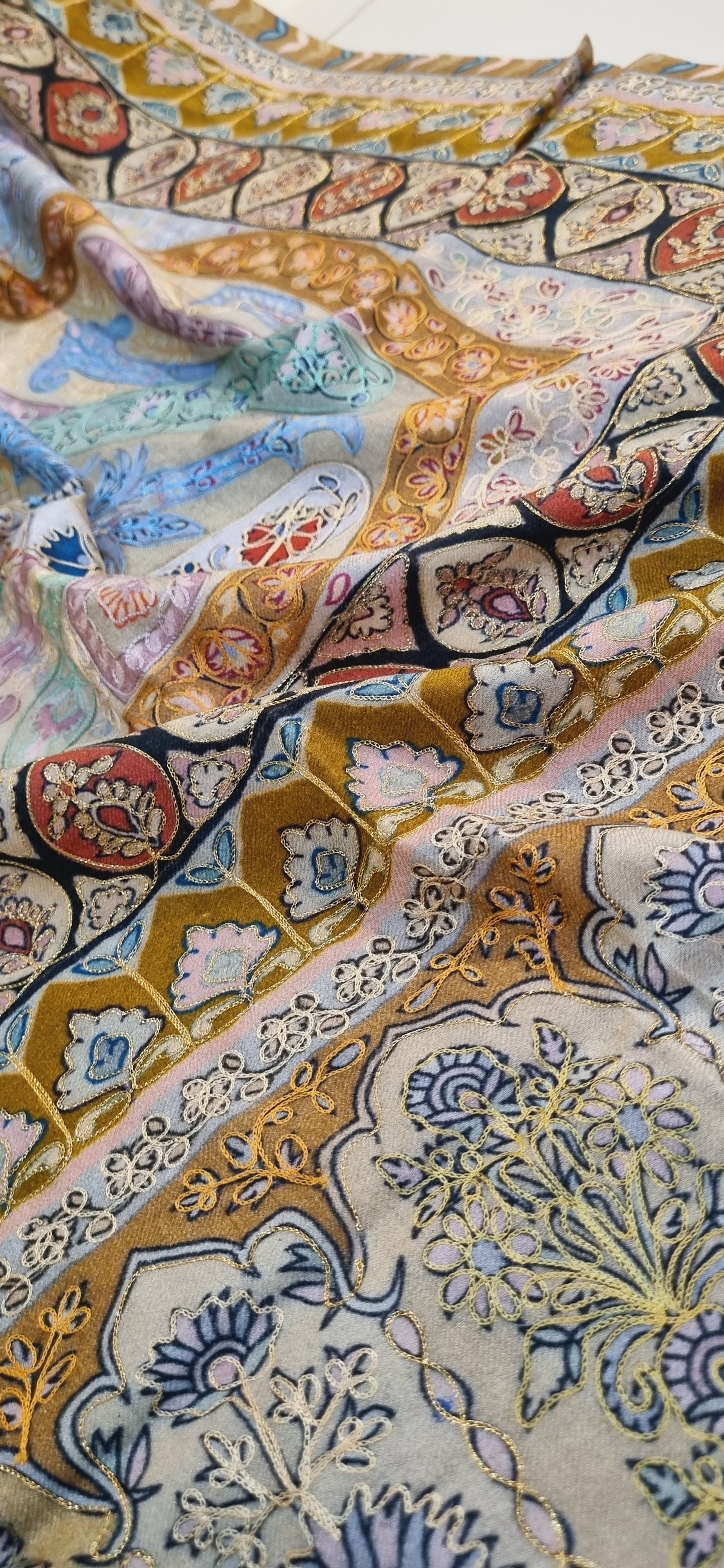 Reelkar pashmina shawl
