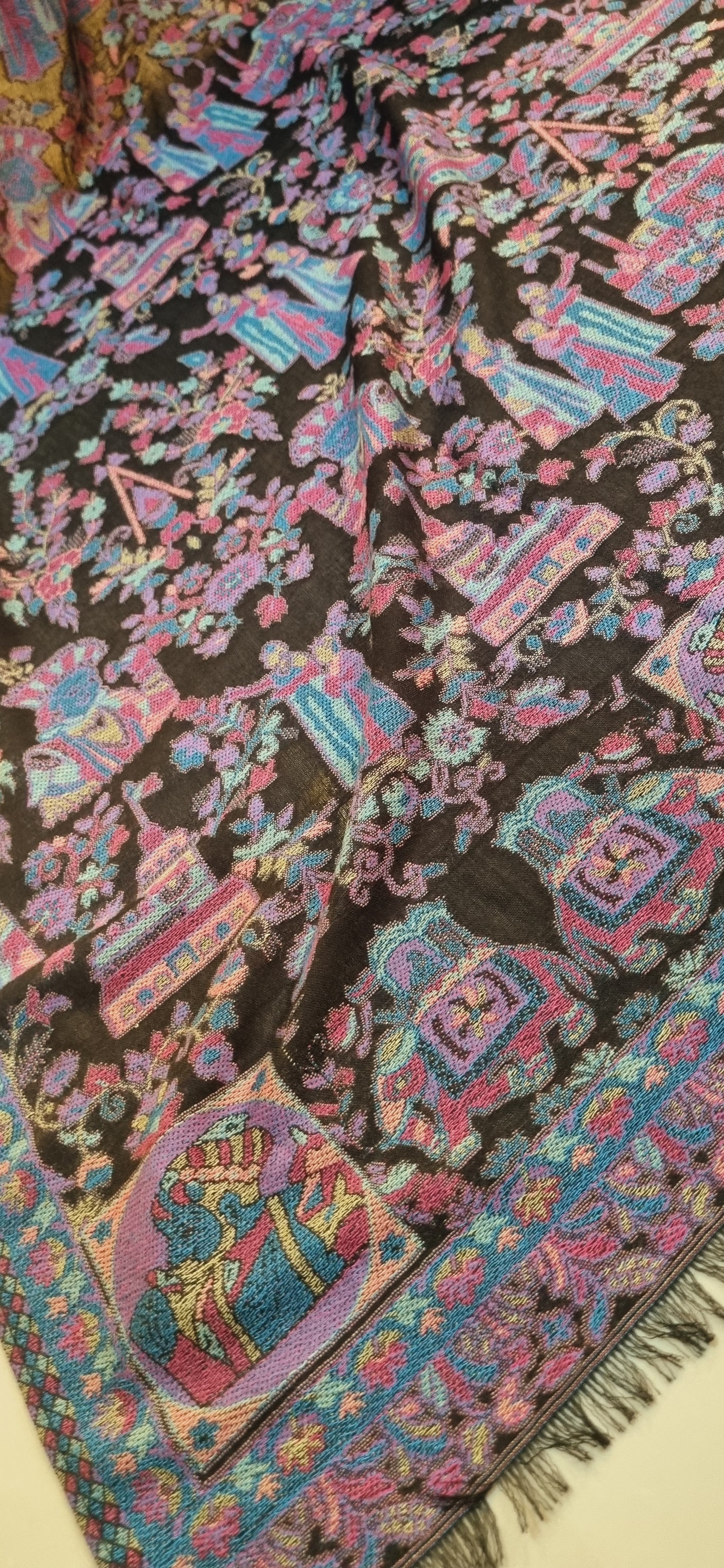 Woolen pashmina kaani shawl