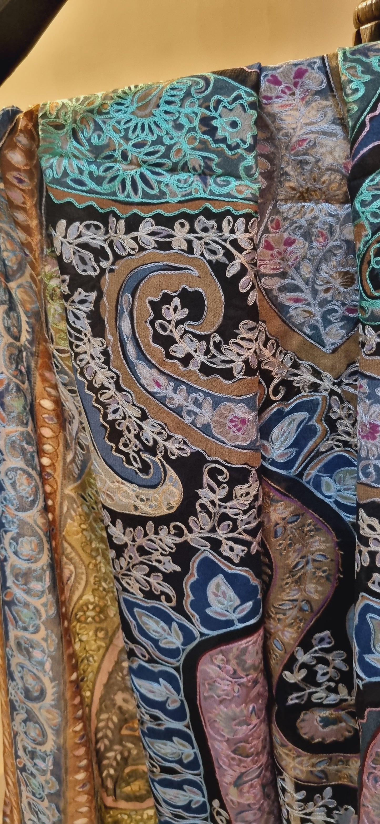 Silk Reelkar shawl