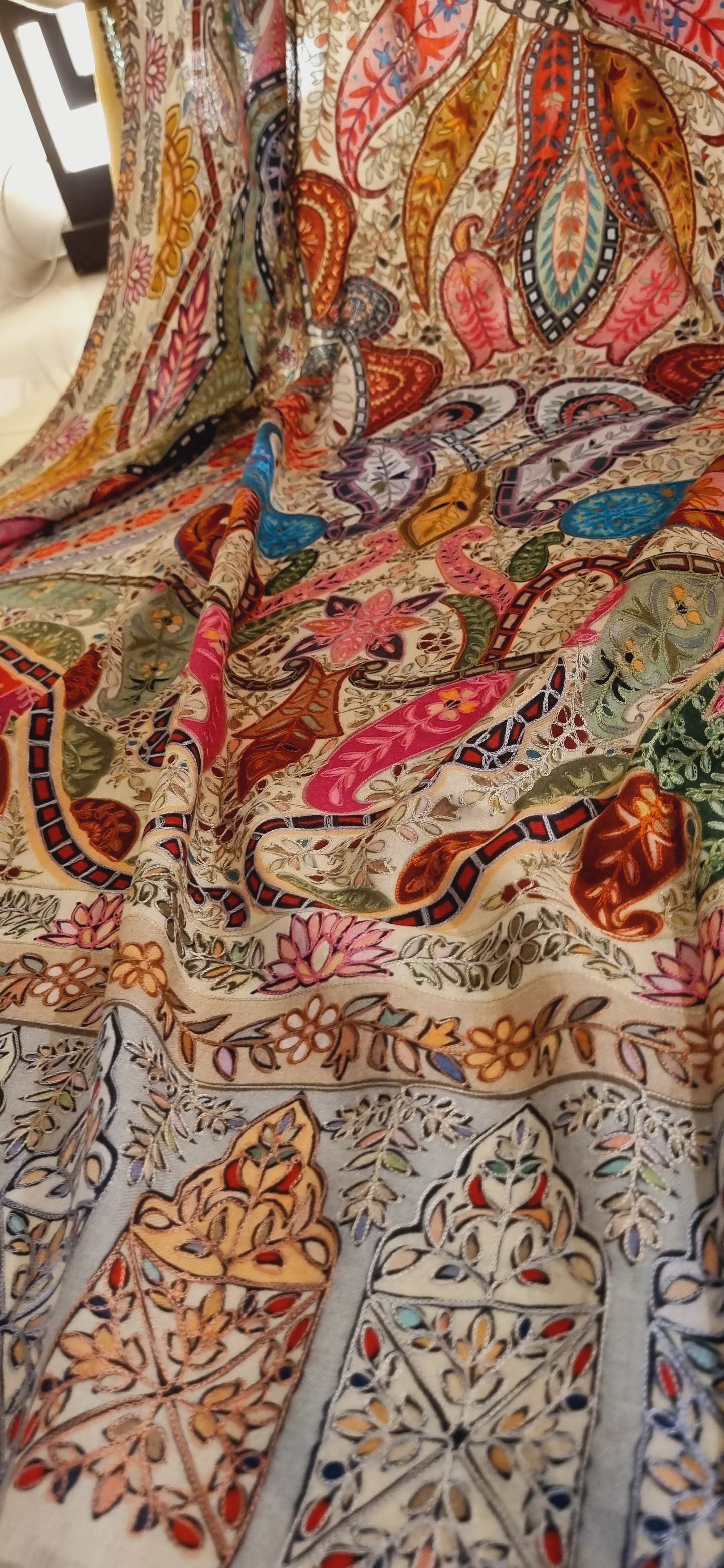 Reelkar pashmina shawl