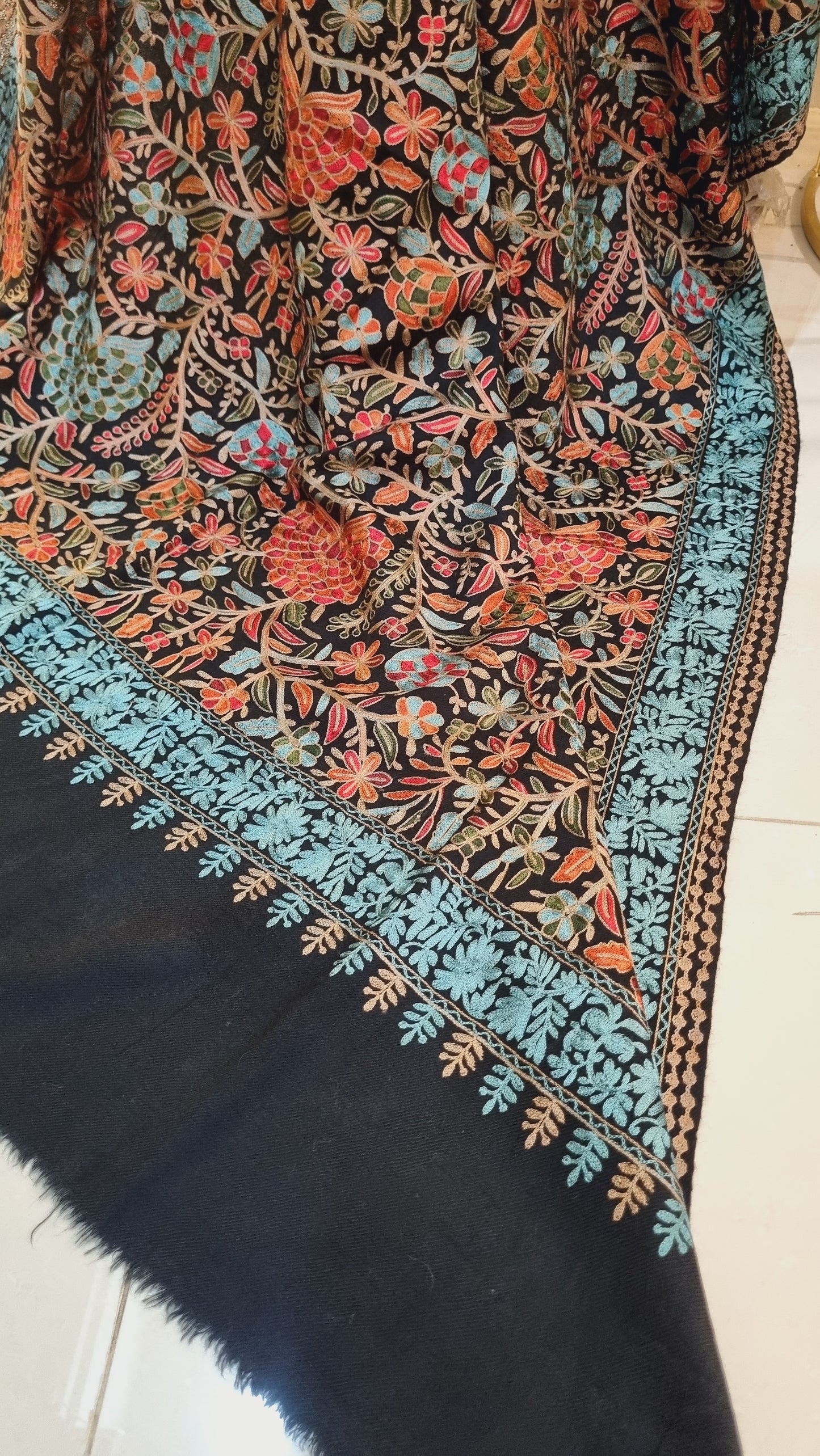 Embroidered pashmina shawl