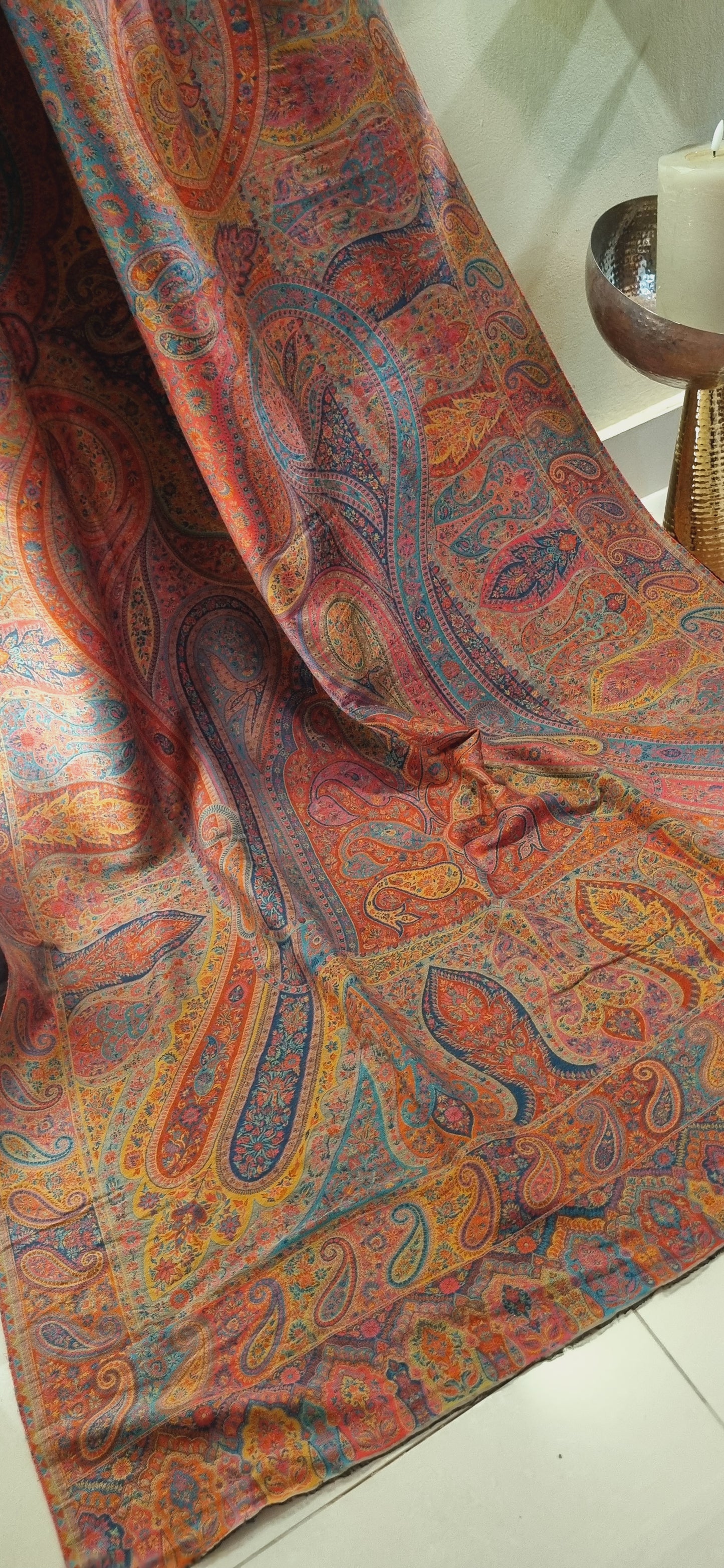 Shahjahani kaani shawl