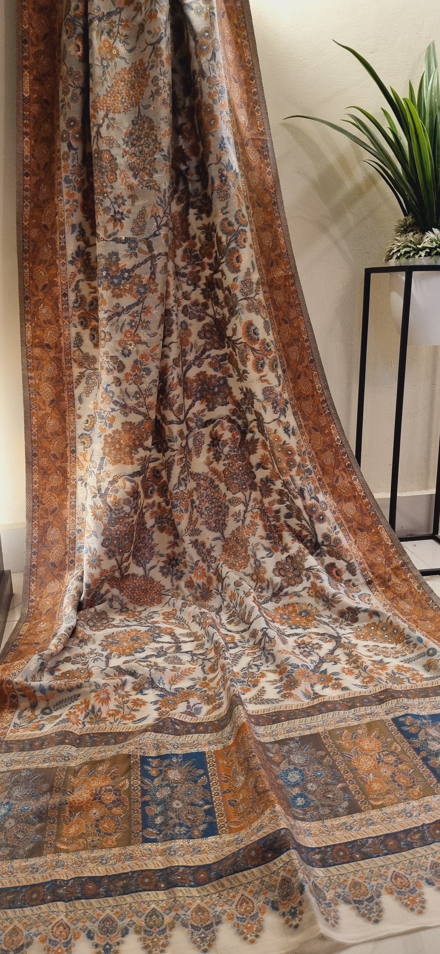 Silk kaani shawl