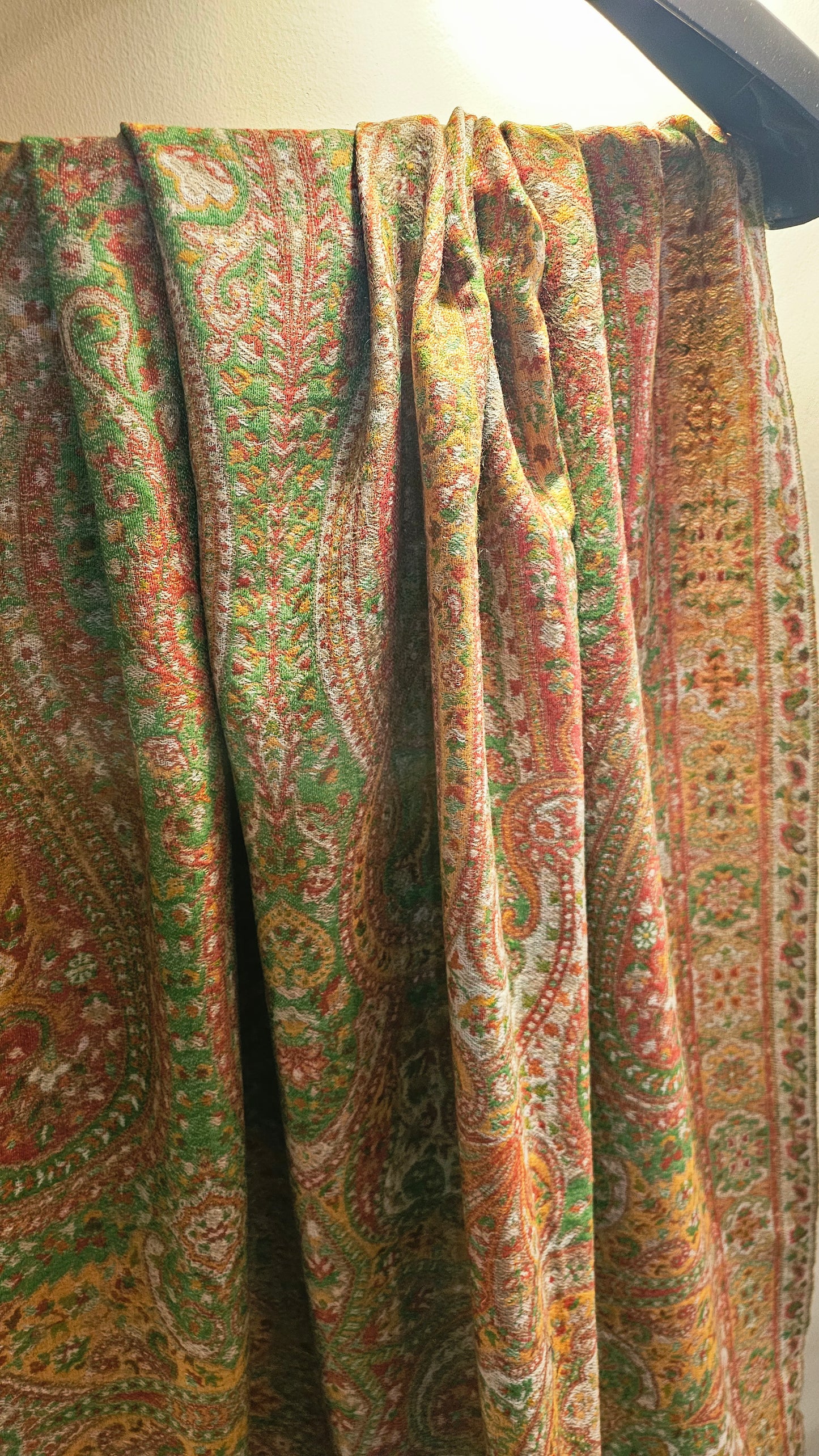 Reversible persian kaani: Pashmina