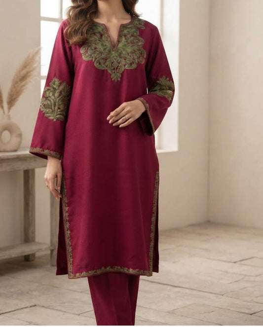 Embroidered kurta trouser: Pashmina