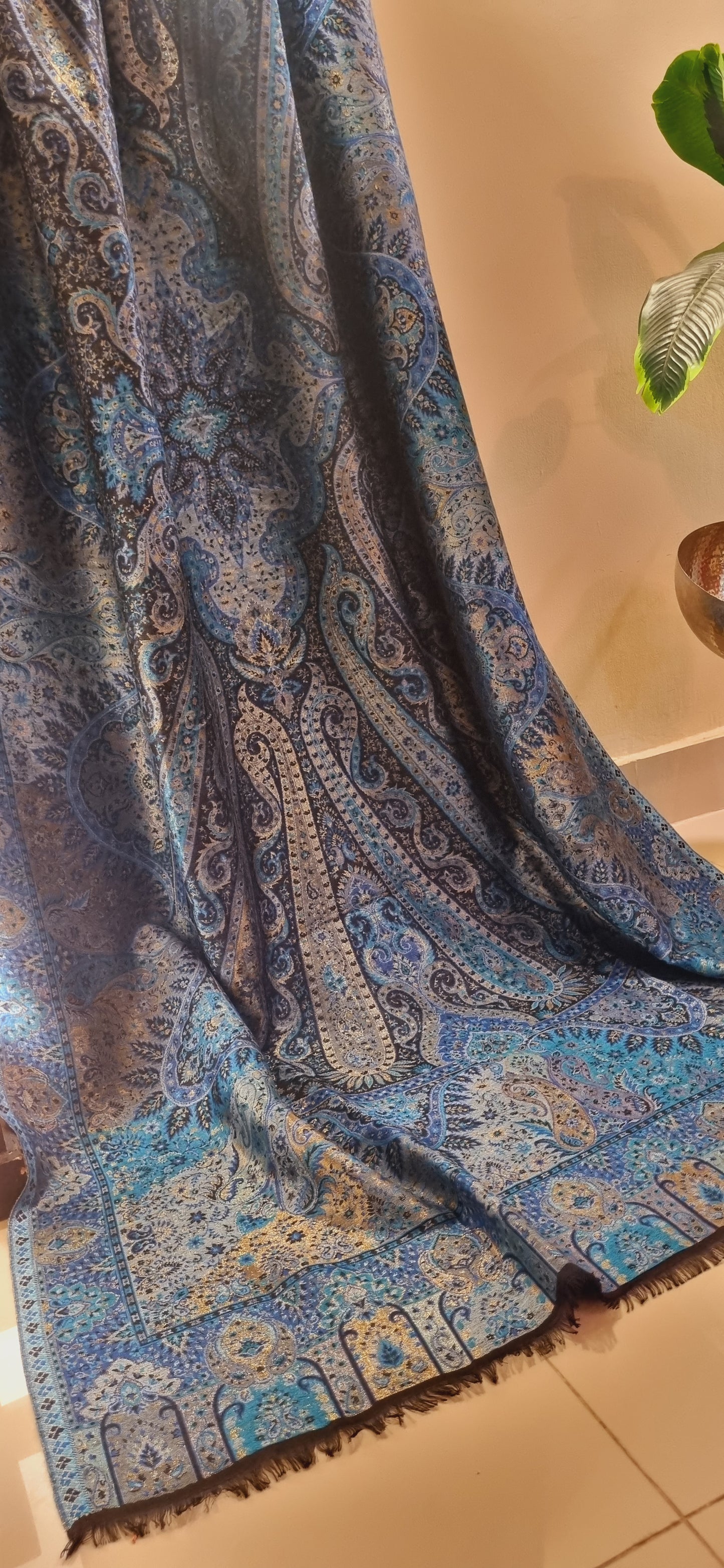 Reversible moonlight gandhara kaani shawl
