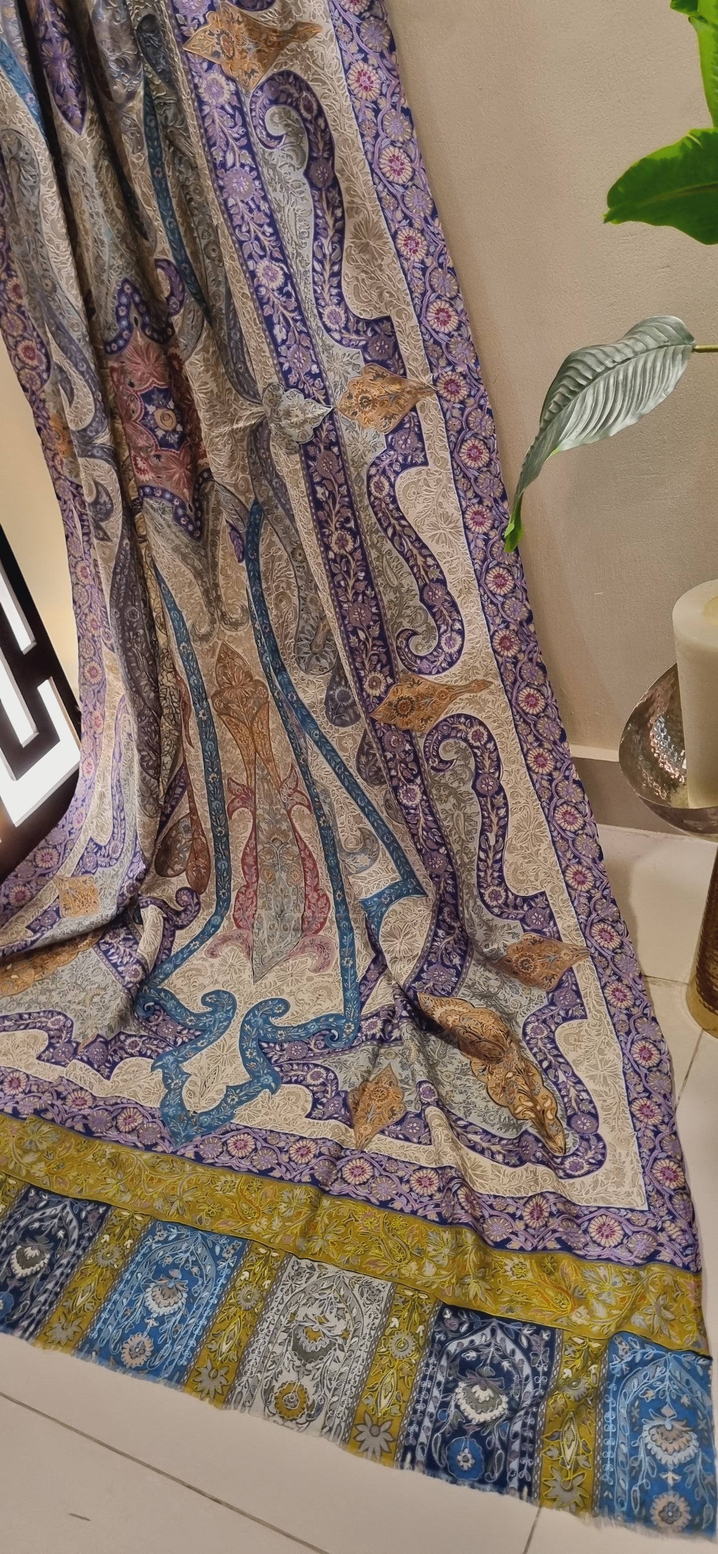 Reelkar embroidered pashmina