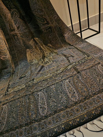 Silk kaani shawl with chantilly