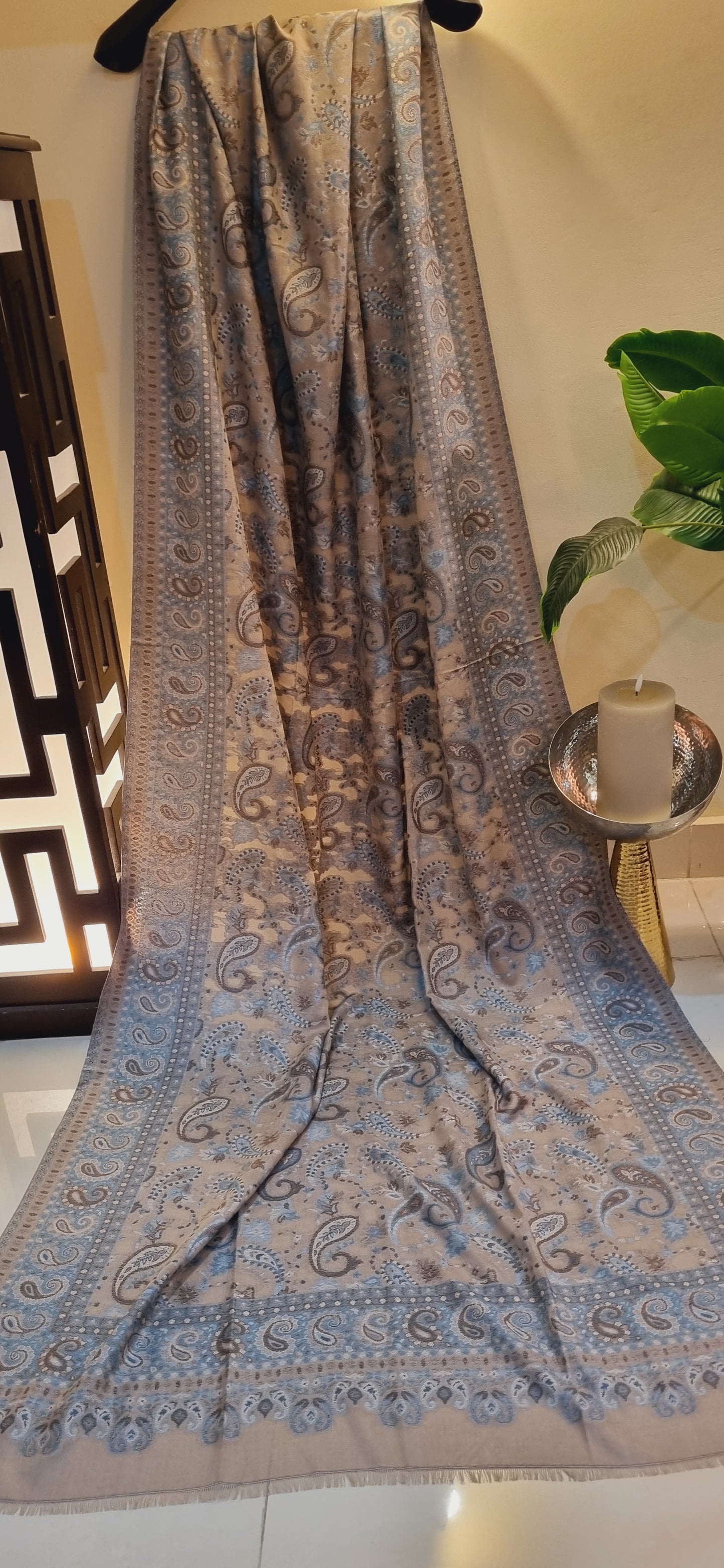 Woolen pashmina kaani shawl