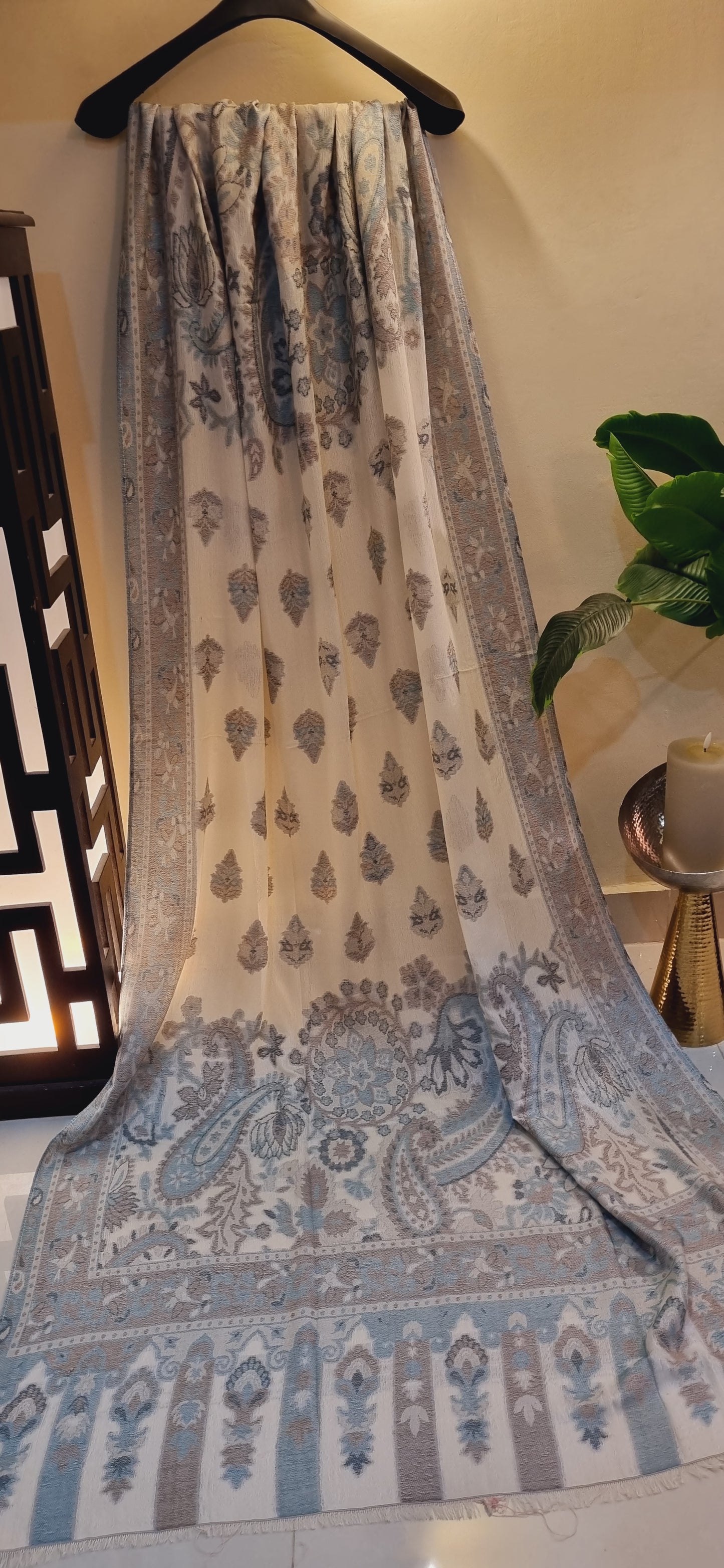 Woolen pashmina kaani shawl