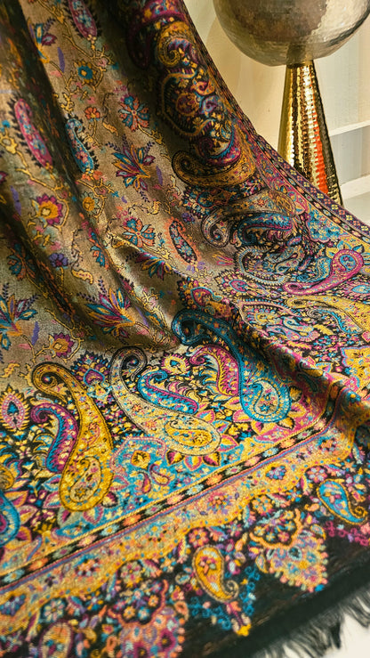 Moonlight reversible gandhara kaani: Pashmina