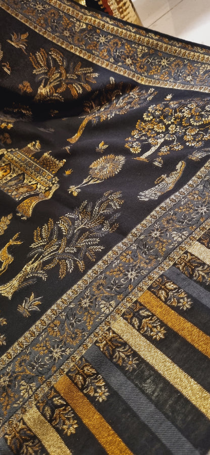 Tajmehal kaani shawl with zaree weave