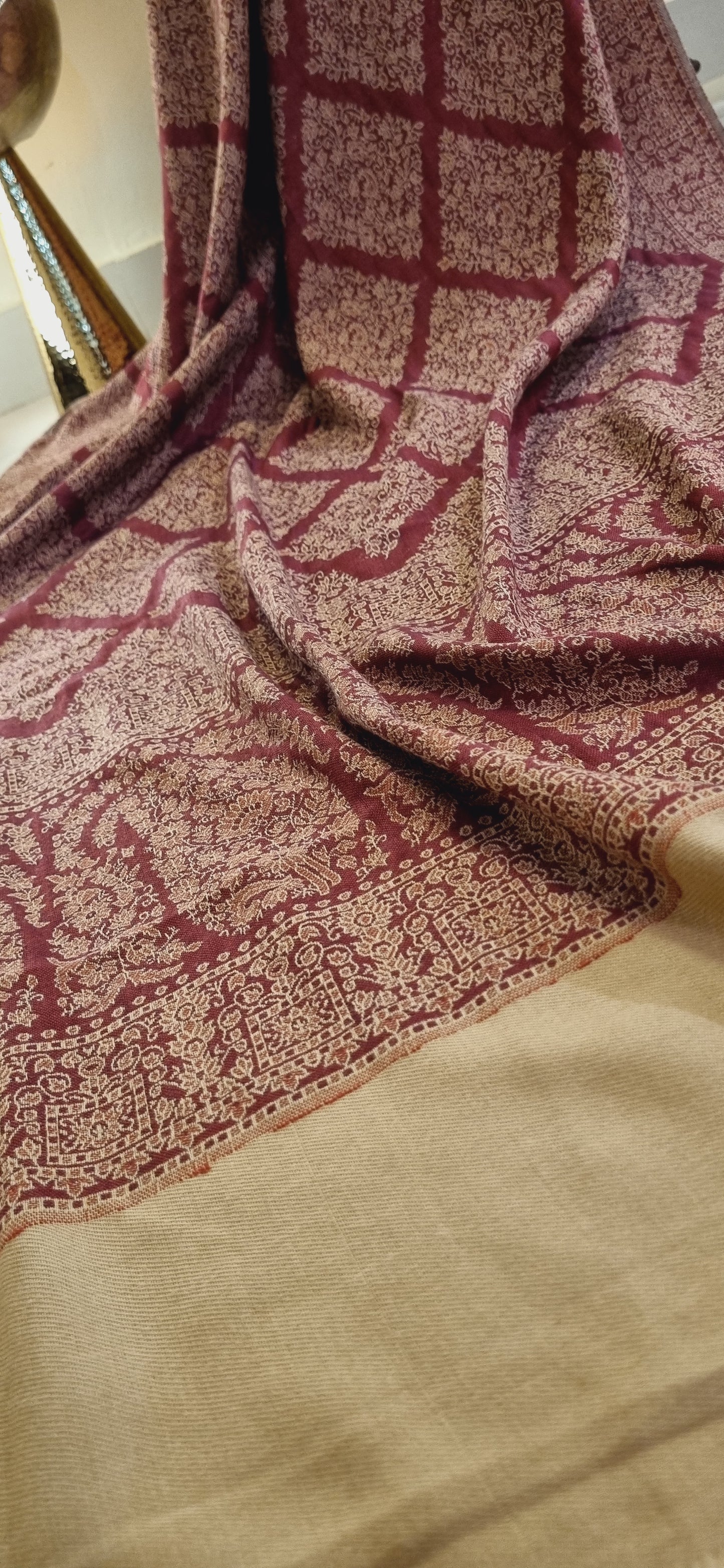 Woollen pashmina kaani shawl