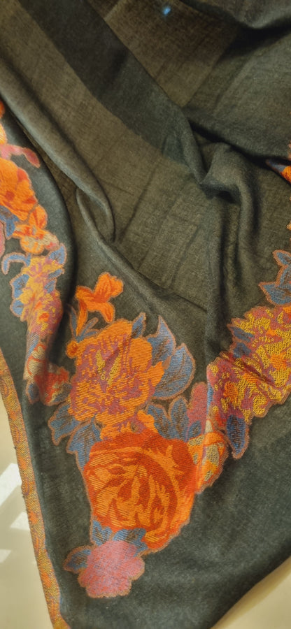 Woolen pashmina kaani shawl