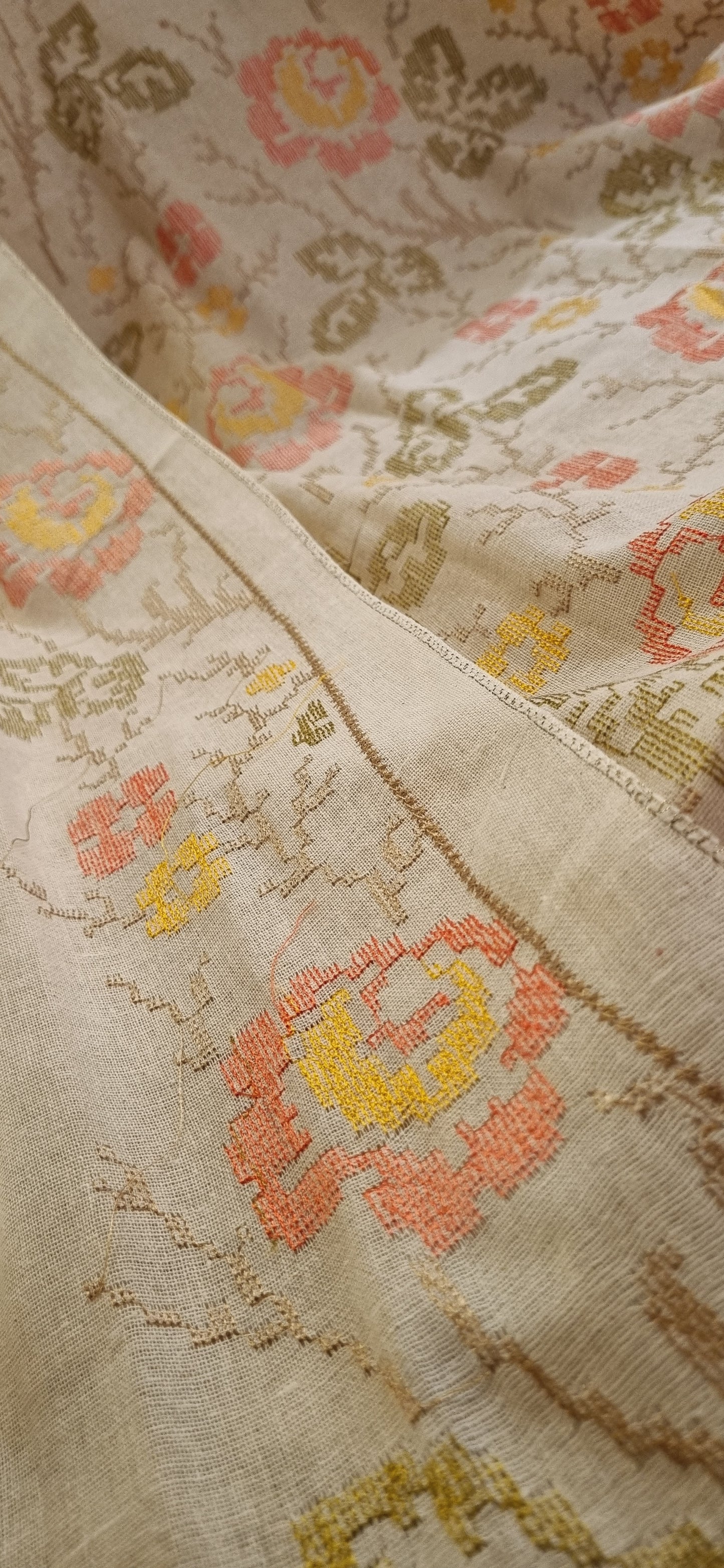 Khaddar karandi embroidered three piece suit