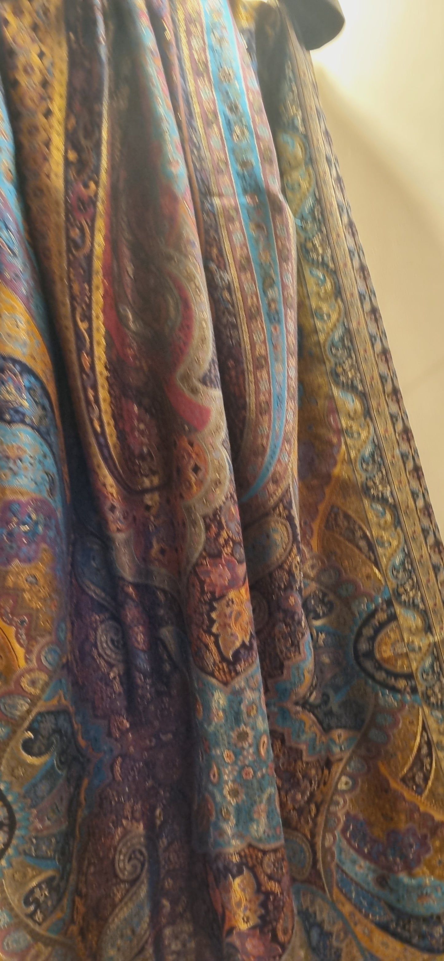 Pashmina kaani with zaree
