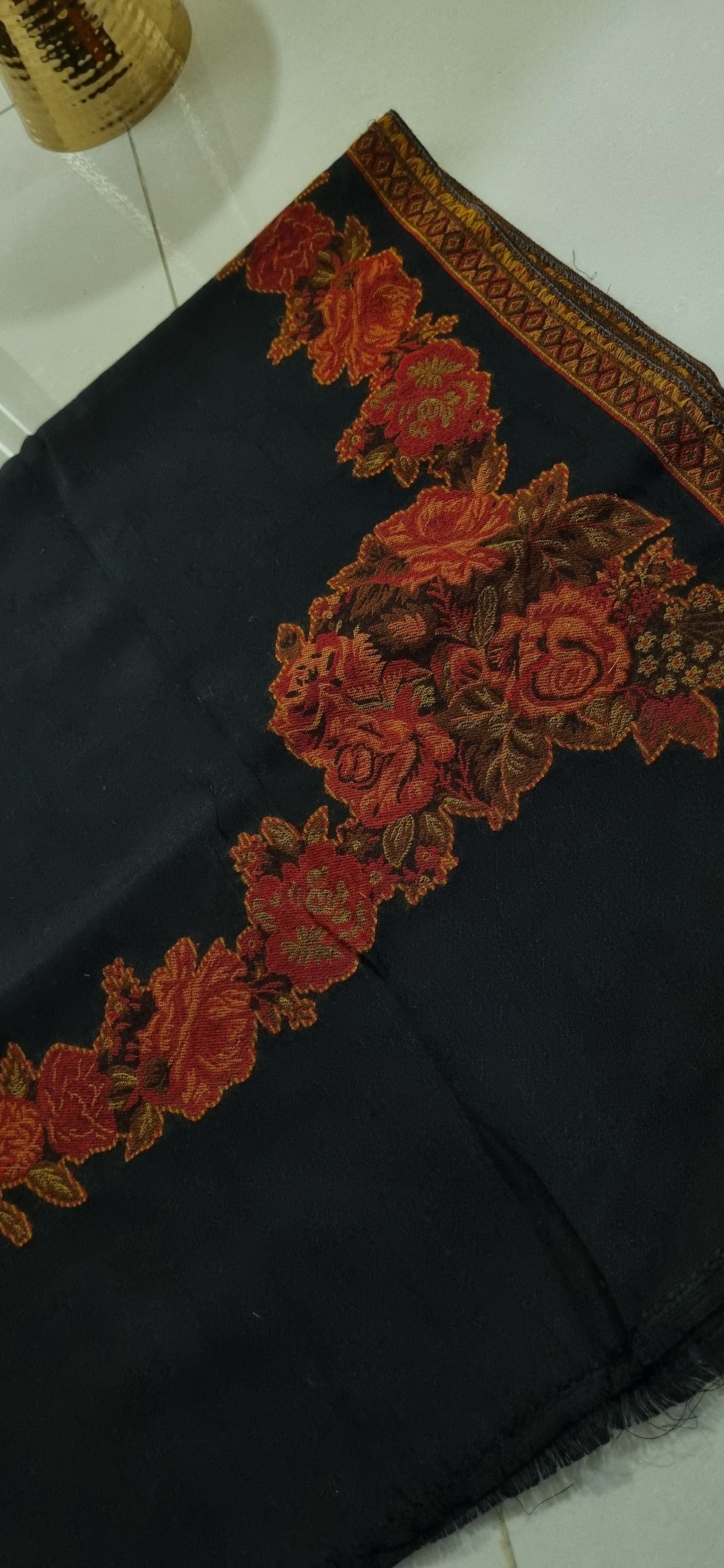Woollen pashmina kaani shawls