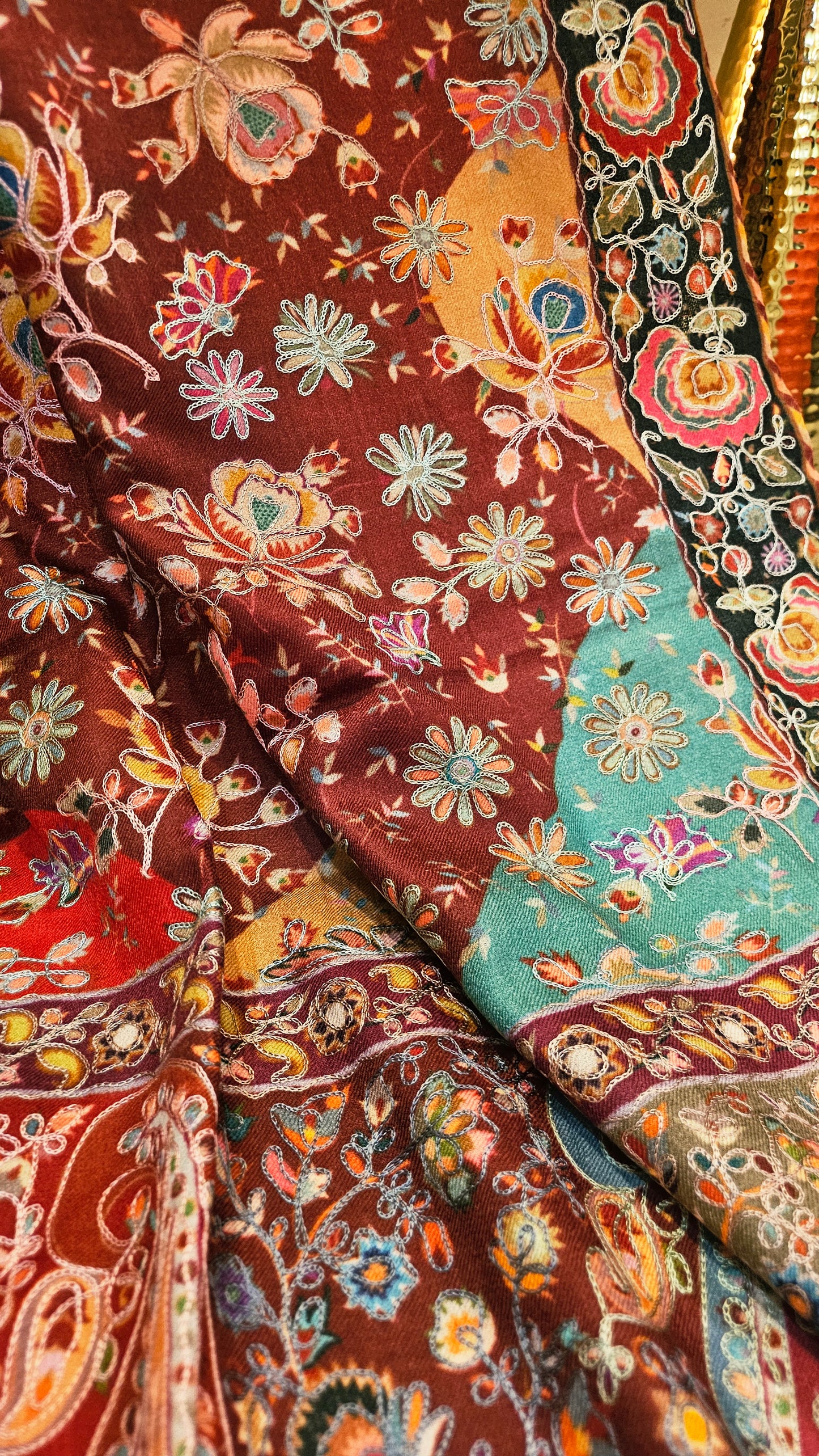 Reelkar embroidered: Pashmina