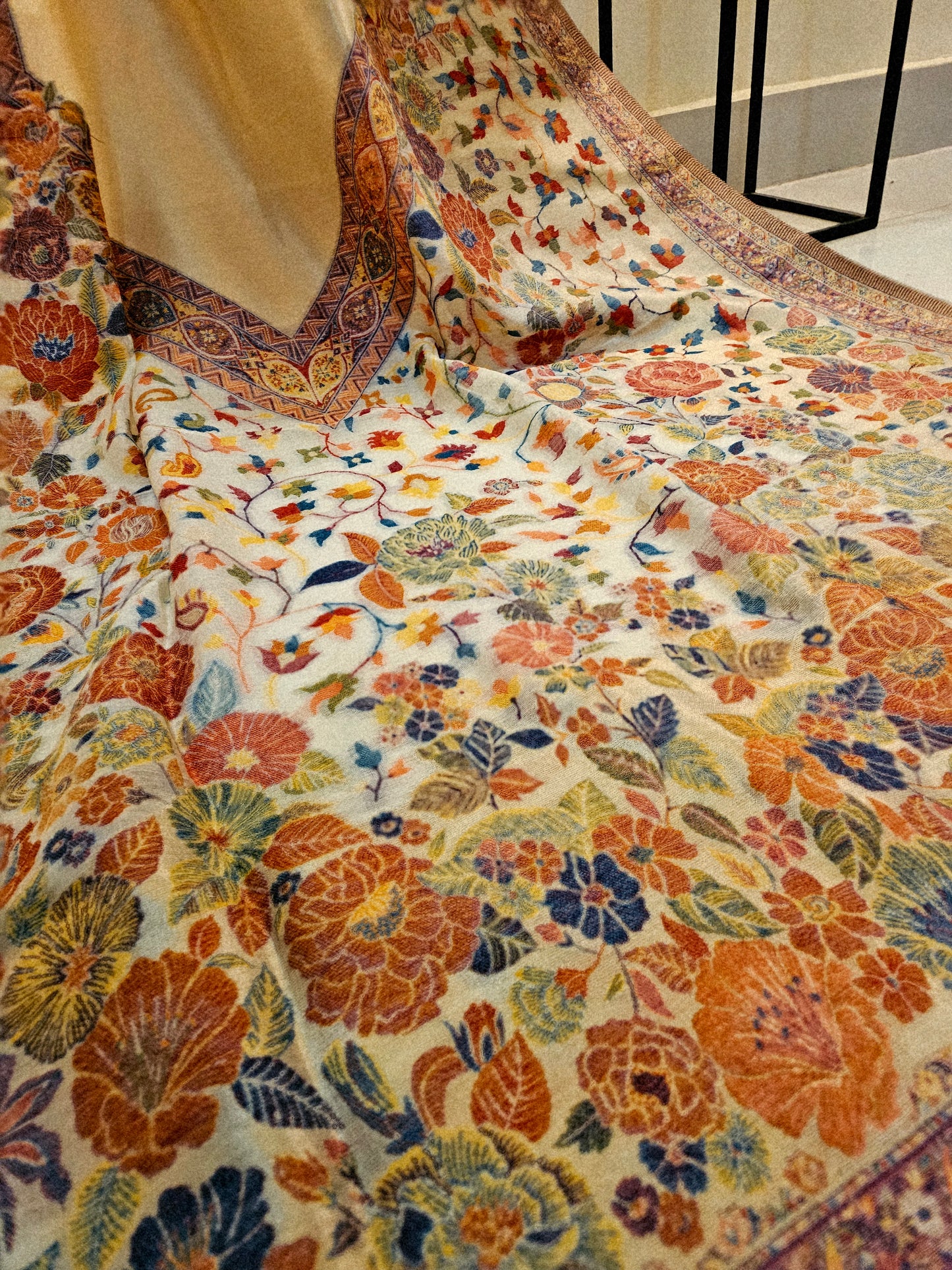 Silky moonlight kaani shawl/ dupata