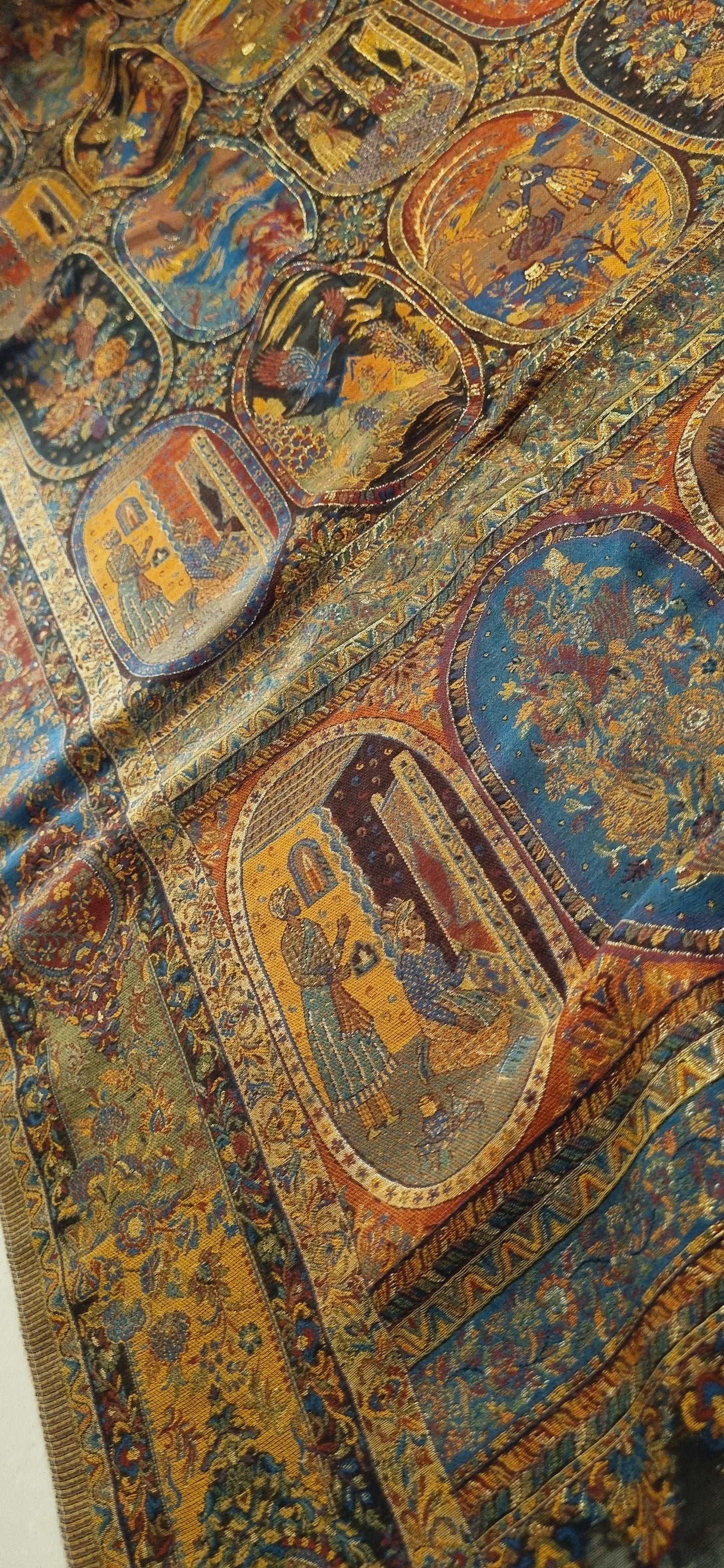 Silk kaani shawl