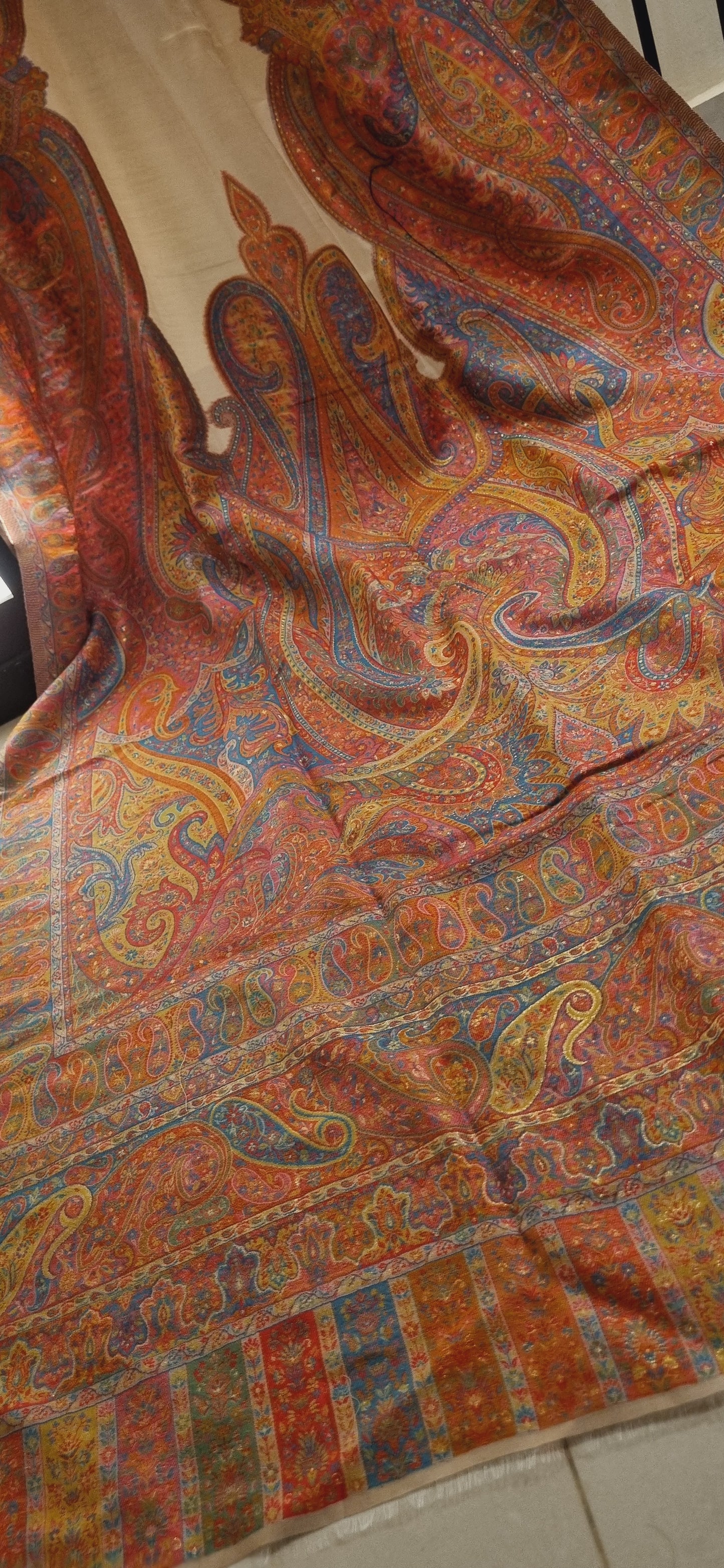 Silk kaani shawl